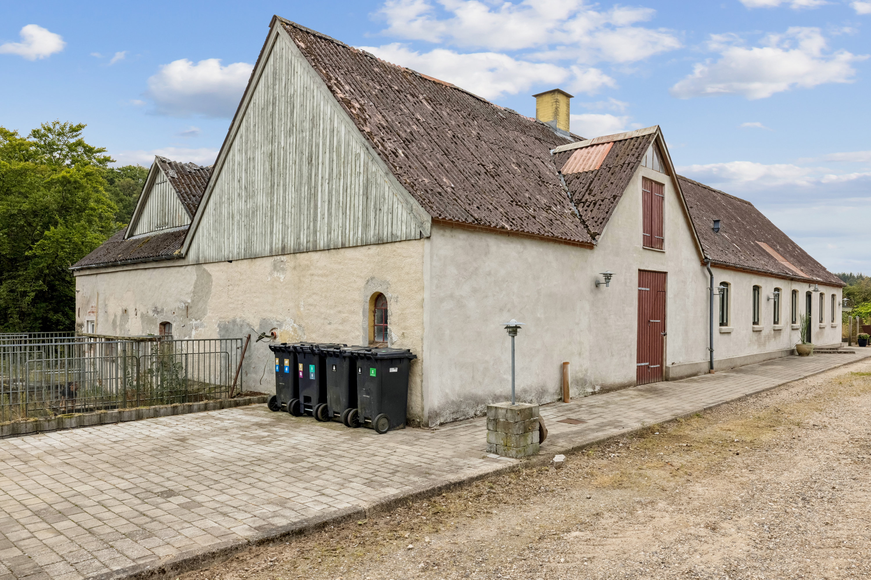 Fremhævet  billede i fuldskærmstilstand. Billede af Løgstørvej 42, 8831 Løgstrup