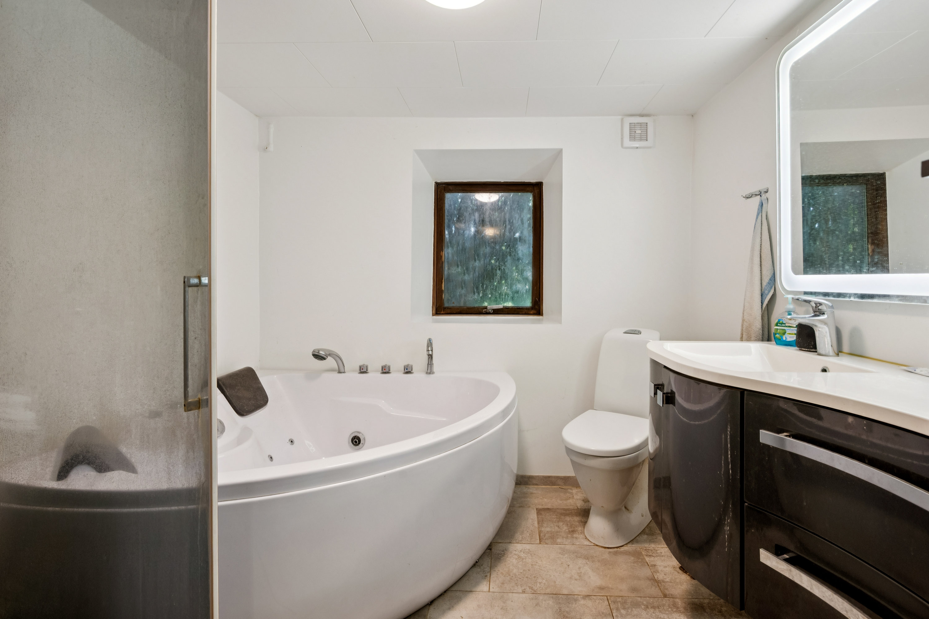 Fremhævet  billede i fuldskærmstilstand. Billede af Espevej 4, Kattrup, 8732 Hovedgård