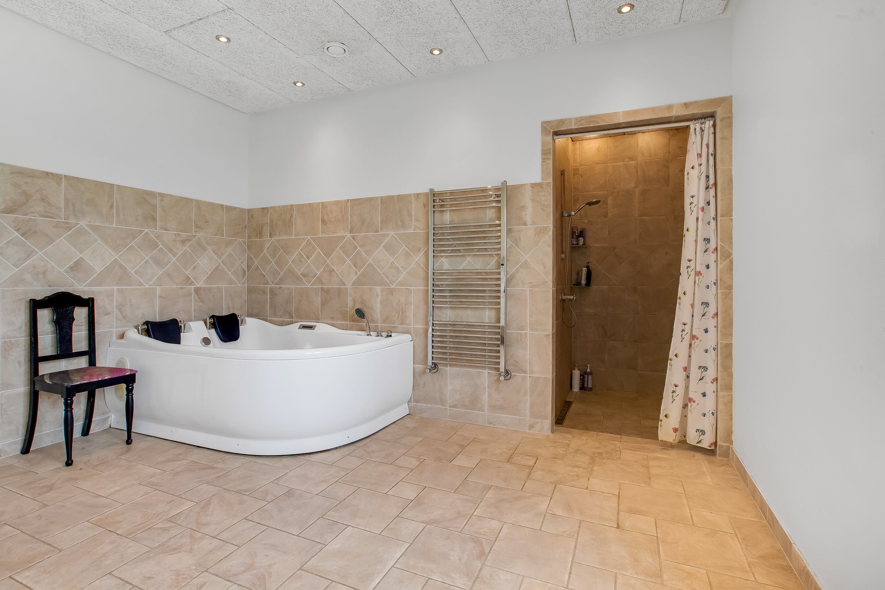 Fremhævet  billede i fuldskærmstilstand. Billede af Kyllinghusvej 1, Sdr Hvam, 7500 Holstebro