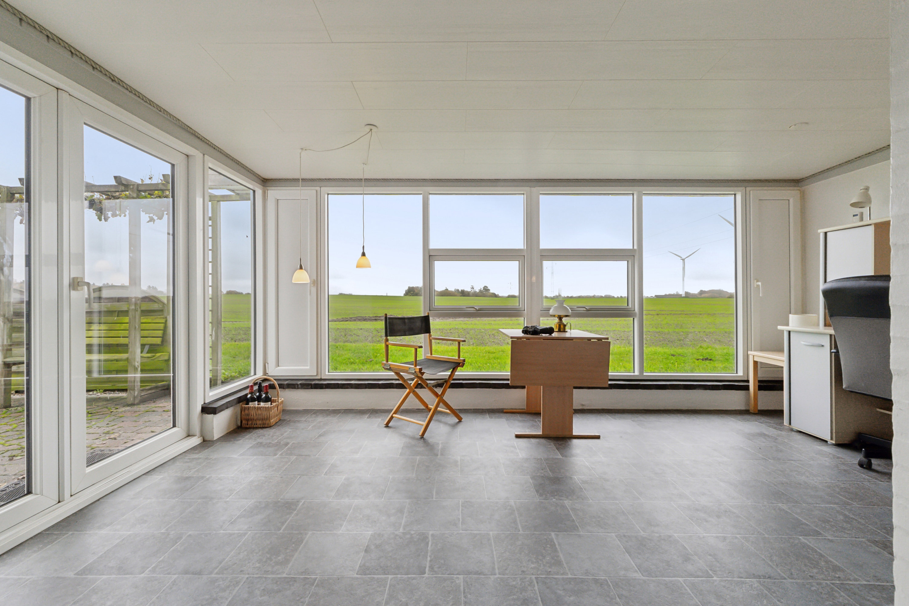 Fremhævet arbejdsværelse billede i fuldskærmstilstand. Billede af Hovedvejen 18, Rynkeby, 5750 Ringe