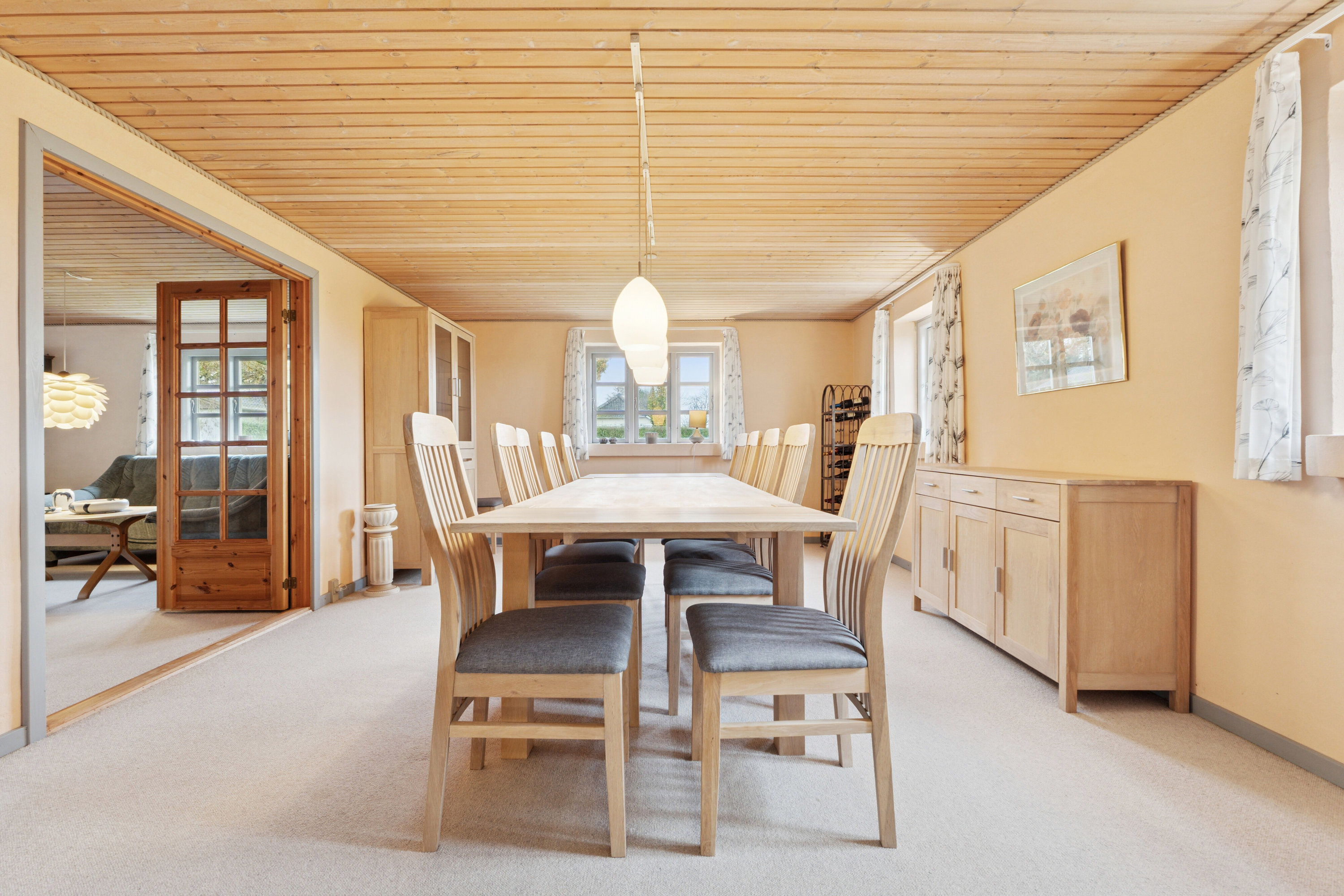 Fremhævet spisestue billede i fuldskærmstilstand. Billede af Hovedvejen 18, Rynkeby, 5750 Ringe