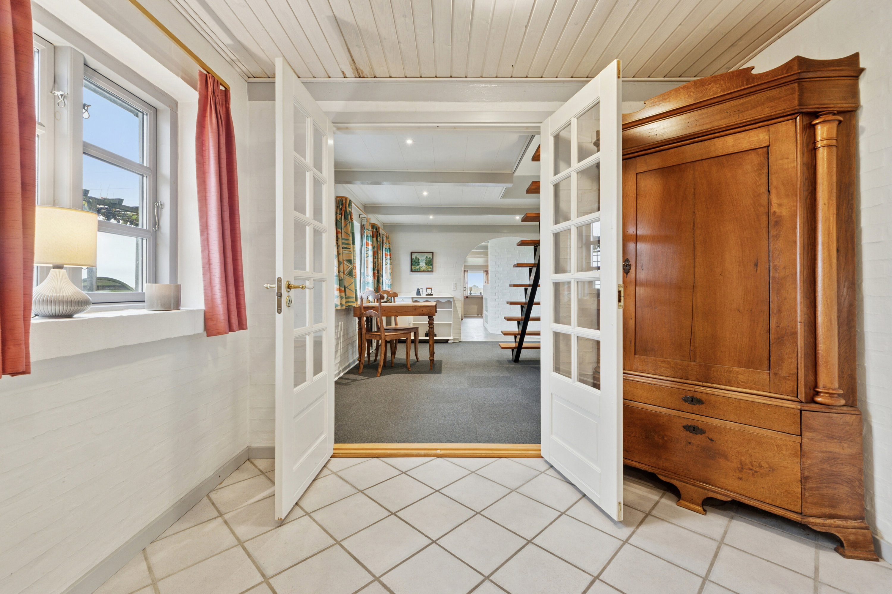 Fremhævet indendørs billede i fuldskærmstilstand. Billede af Hovedvejen 18, Rynkeby, 5750 Ringe