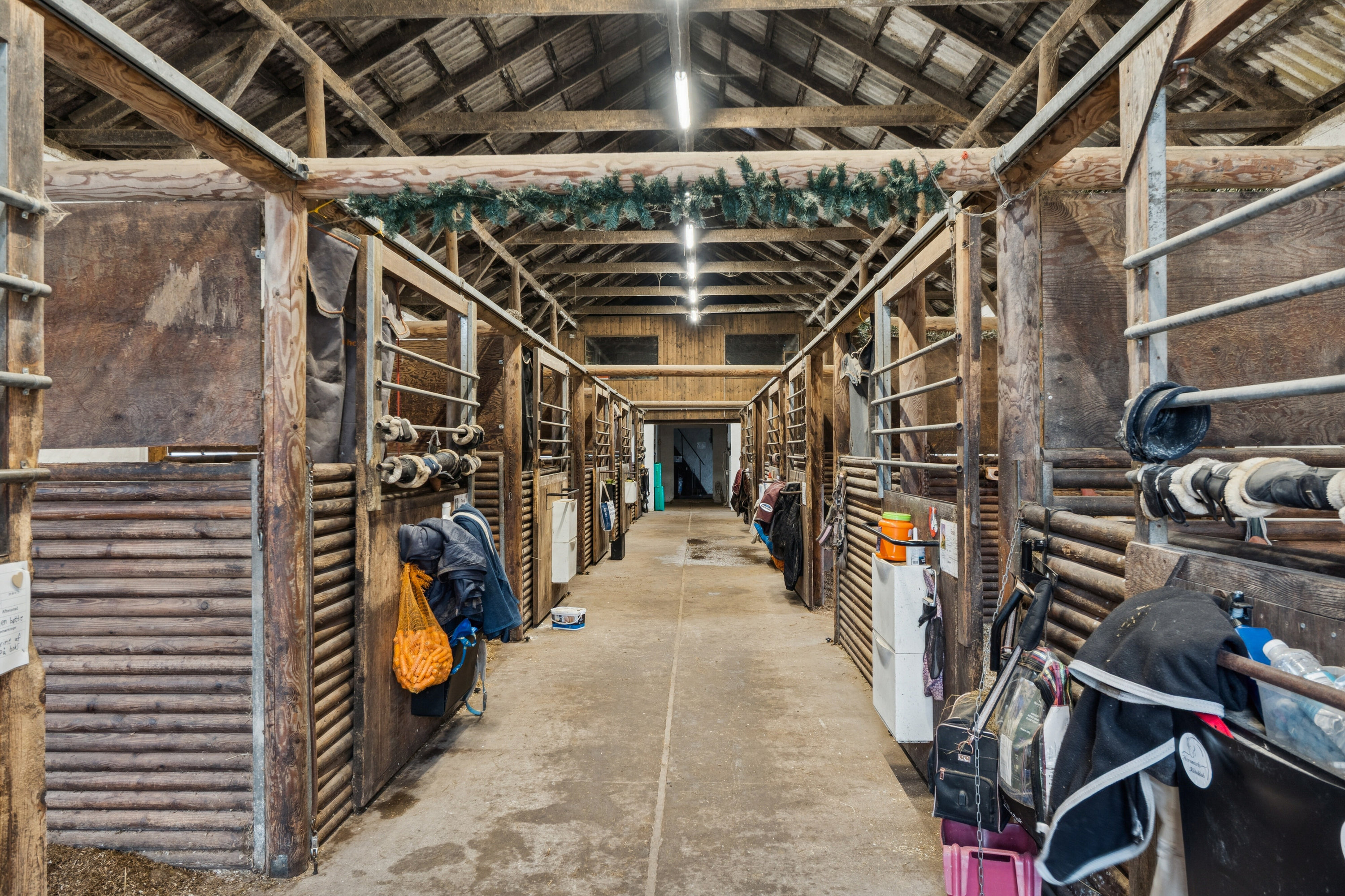 Fremhævet stald billede i fuldskærmstilstand. Billede af Højstrupvej 24, 9750 Østervrå