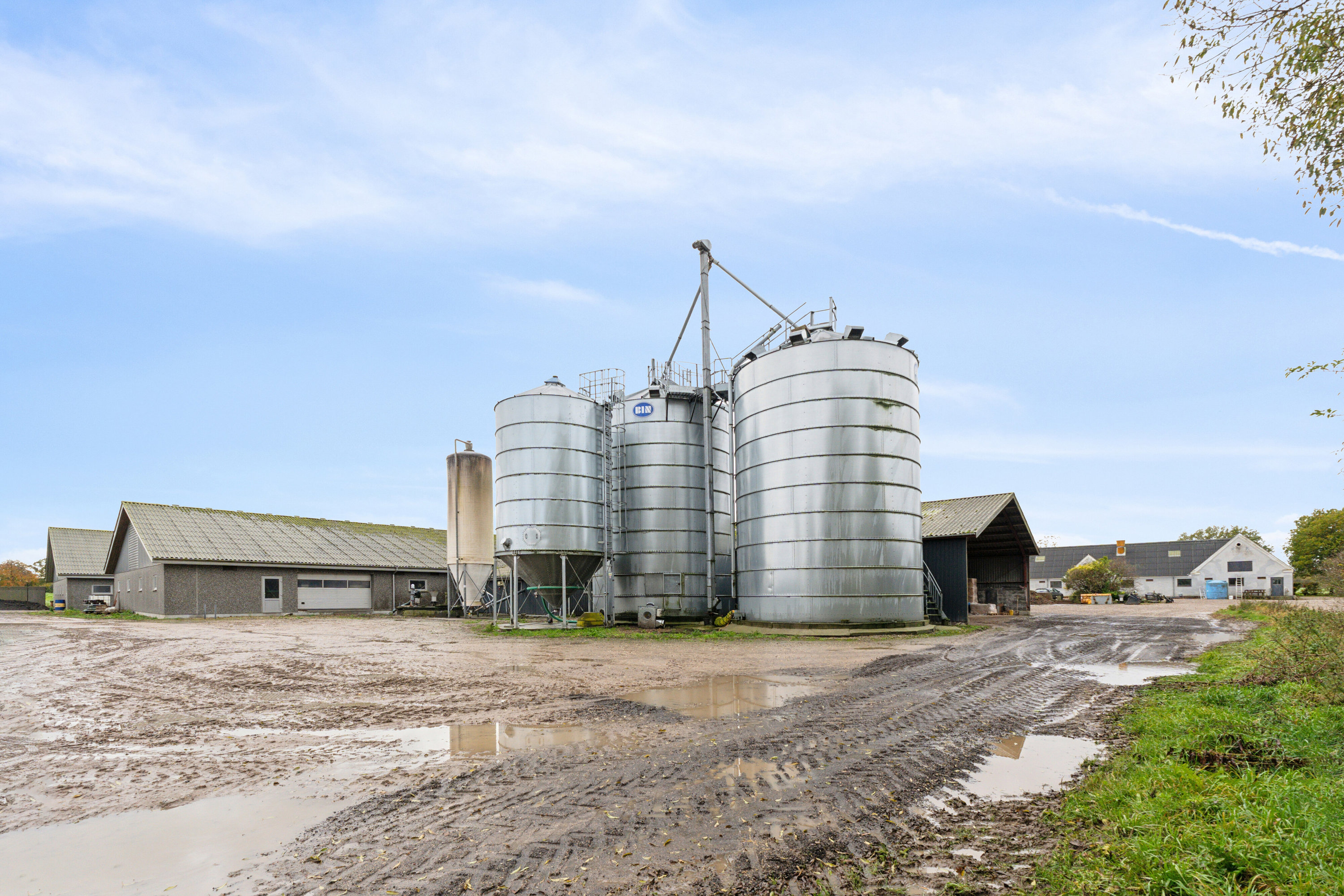 Fremhævet udendørs billede i fuldskærmstilstand. Billede af Åvej 6, 5550 Langeskov