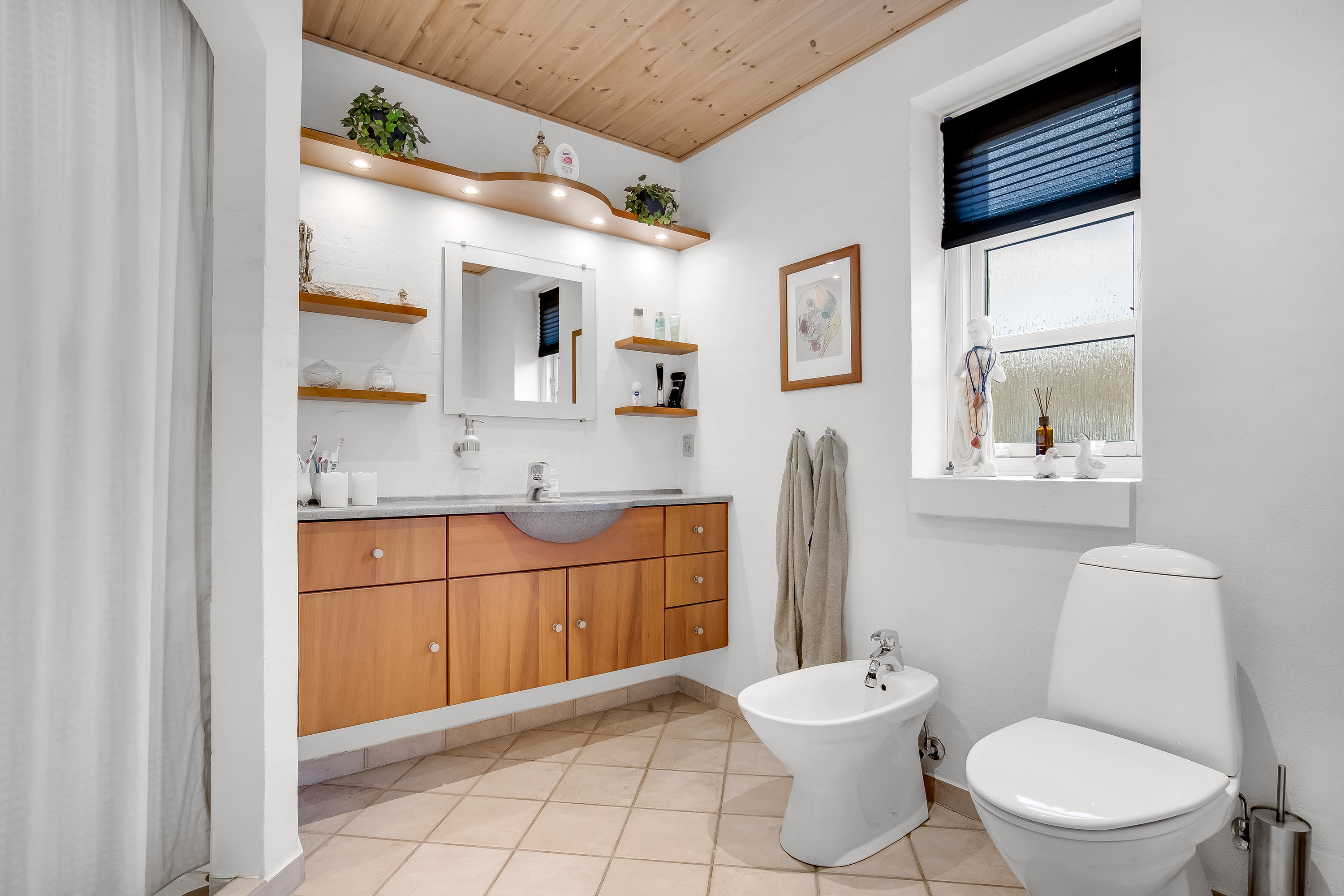 Fremhævet badeværelse billede i fuldskærmstilstand. Billede af Meldmosevej 5, Møborg, 7660 Bækmarksbro