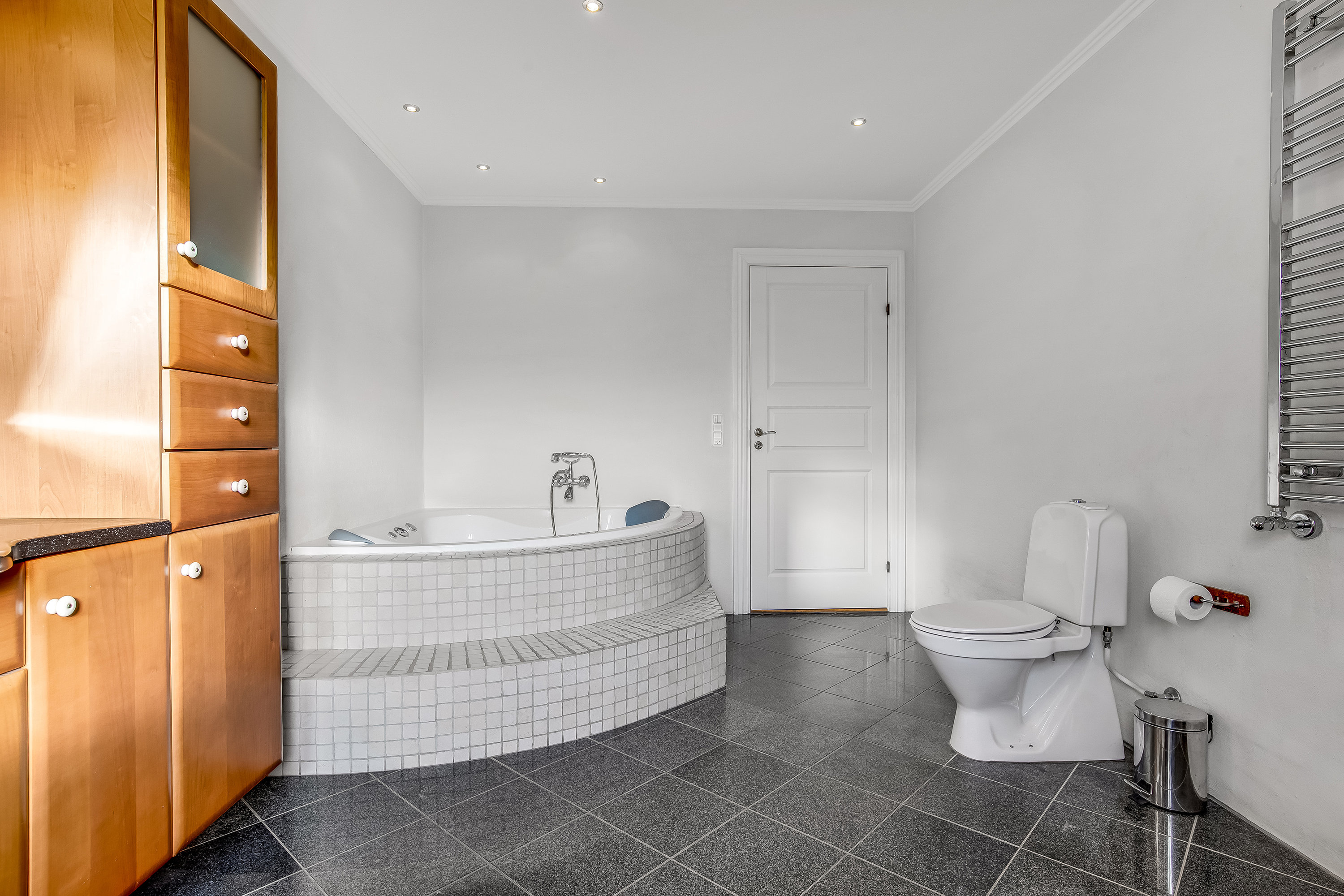 Fremhævet badeværelse billede i fuldskærmstilstand. Billede af Ålskovvej 25, Ålskov, 7830 Vinderup