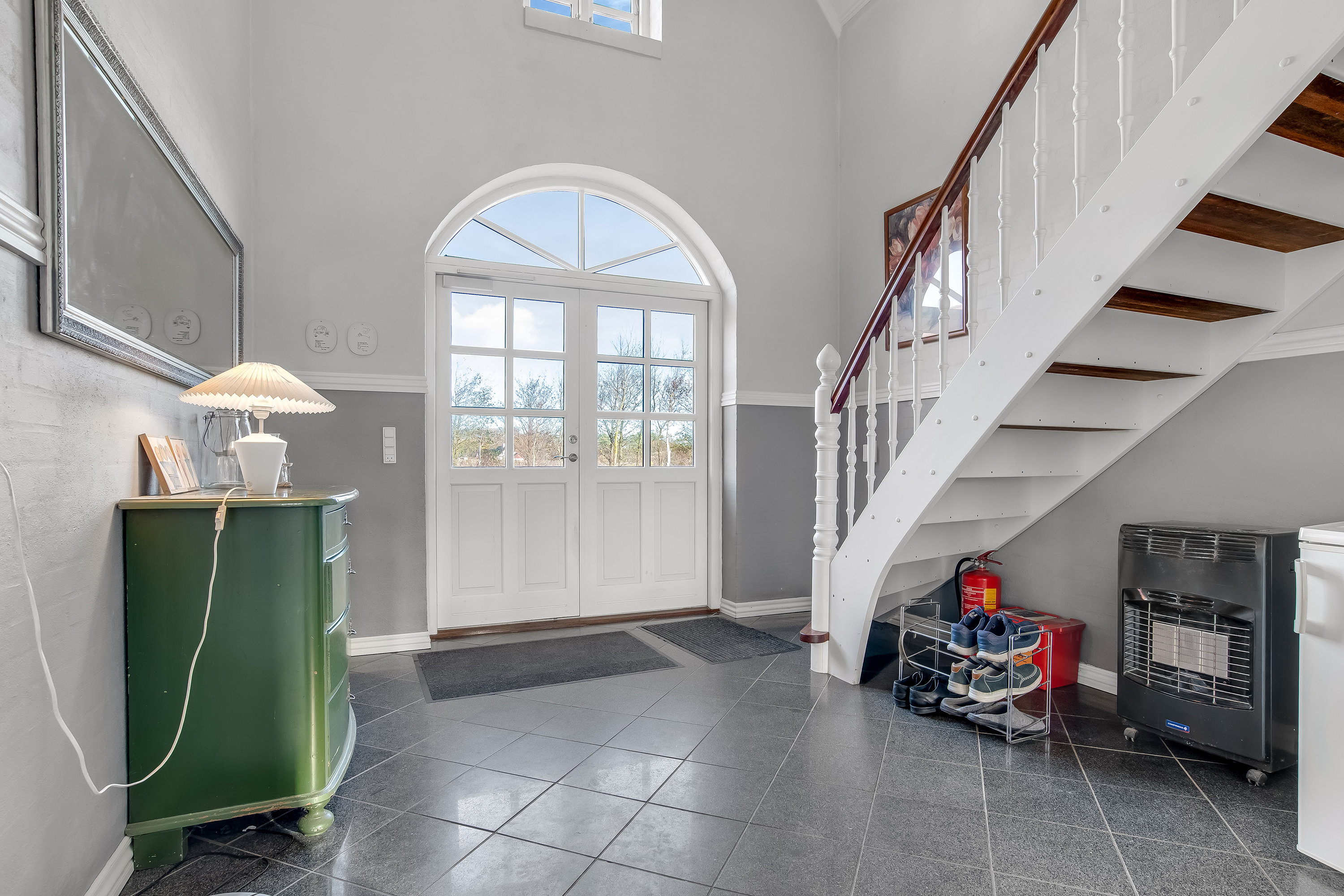 Fremhævet hall billede i fuldskærmstilstand. Billede af Ålskovvej 25, Ålskov, 7830 Vinderup