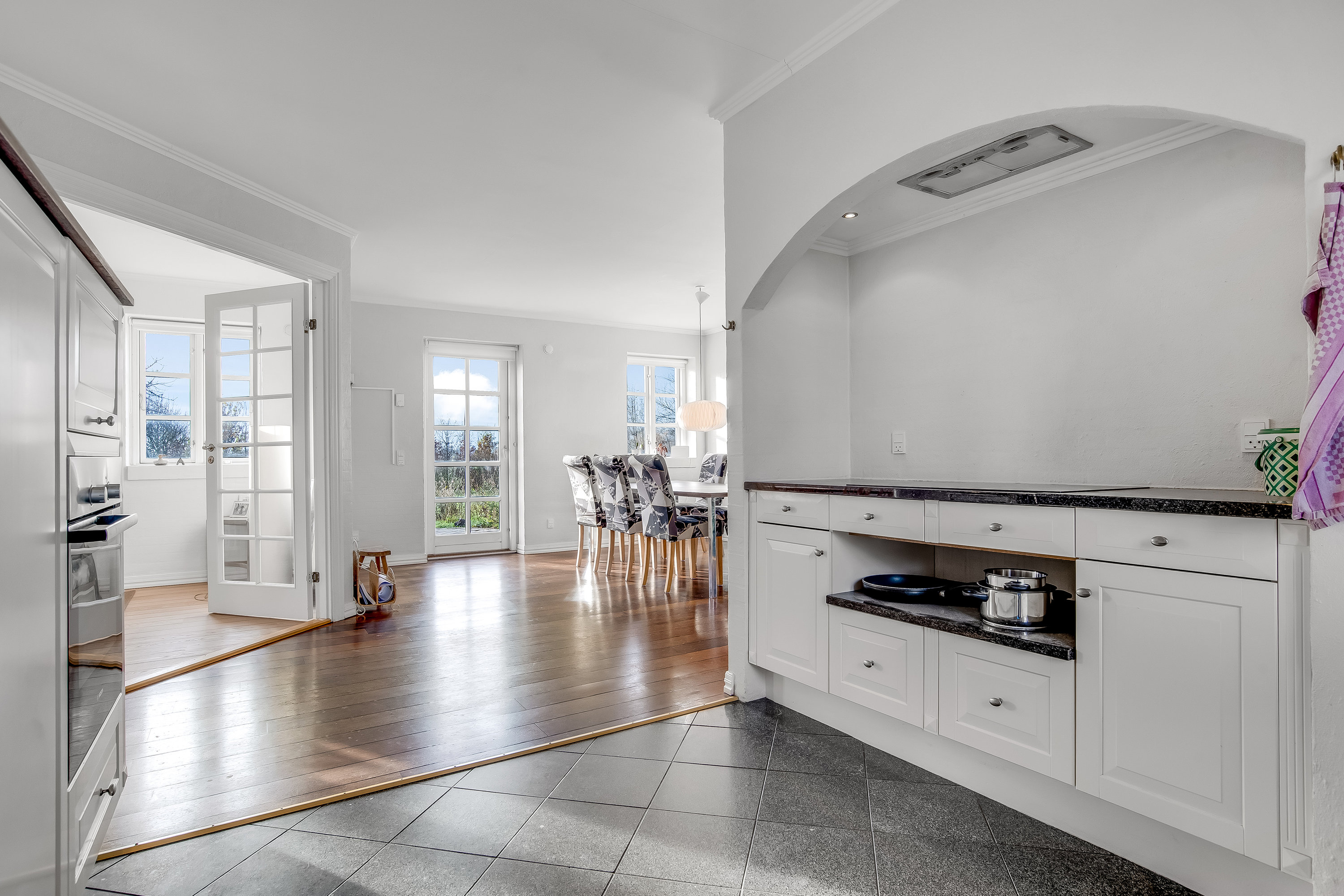 Fremhævet køkken alrum billede i fuldskærmstilstand. Billede af Ålskovvej 25, Ålskov, 7830 Vinderup