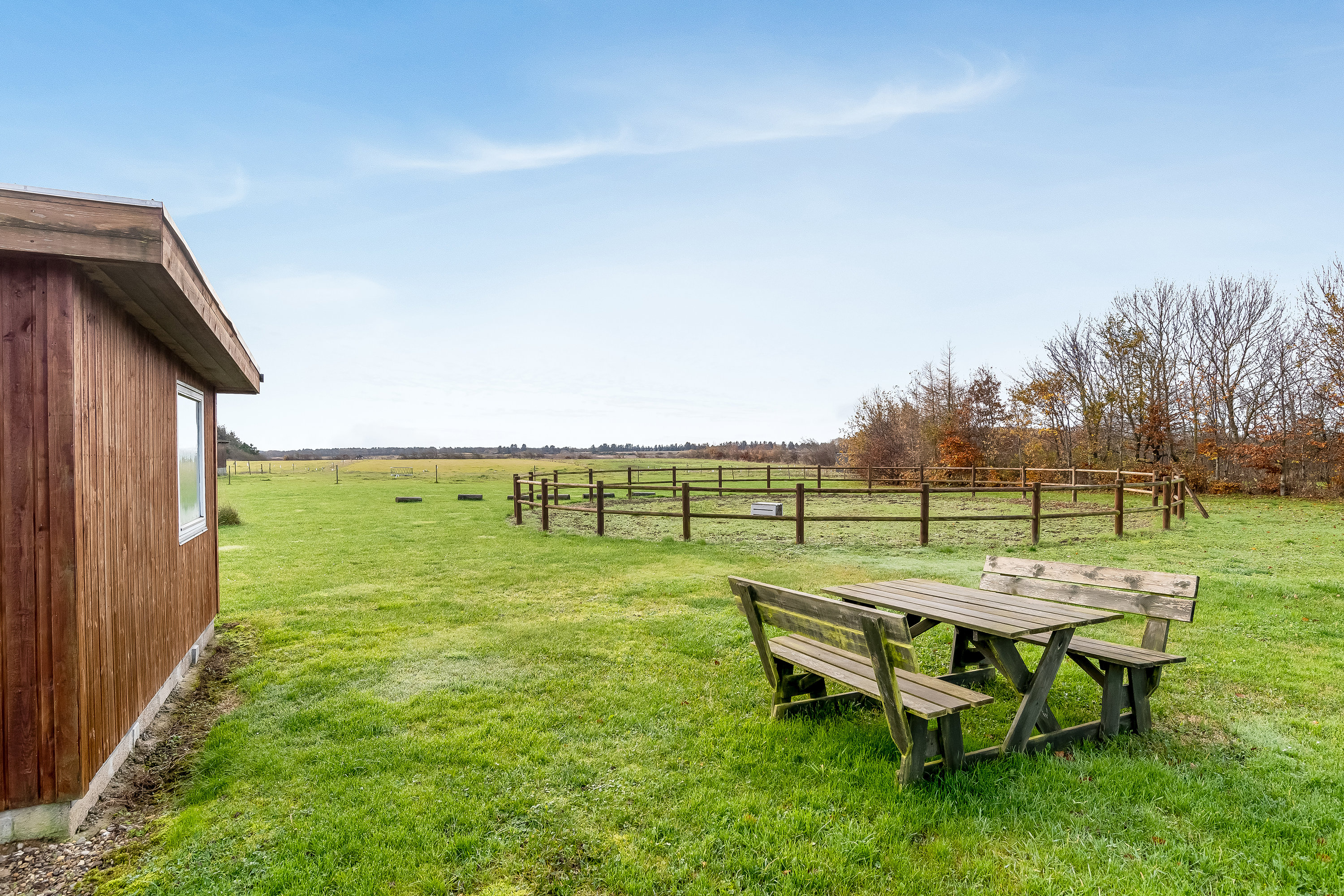 Fremhævet ridebane billede i fuldskærmstilstand. Billede af Ålskovvej 25, Ålskov, 7830 Vinderup