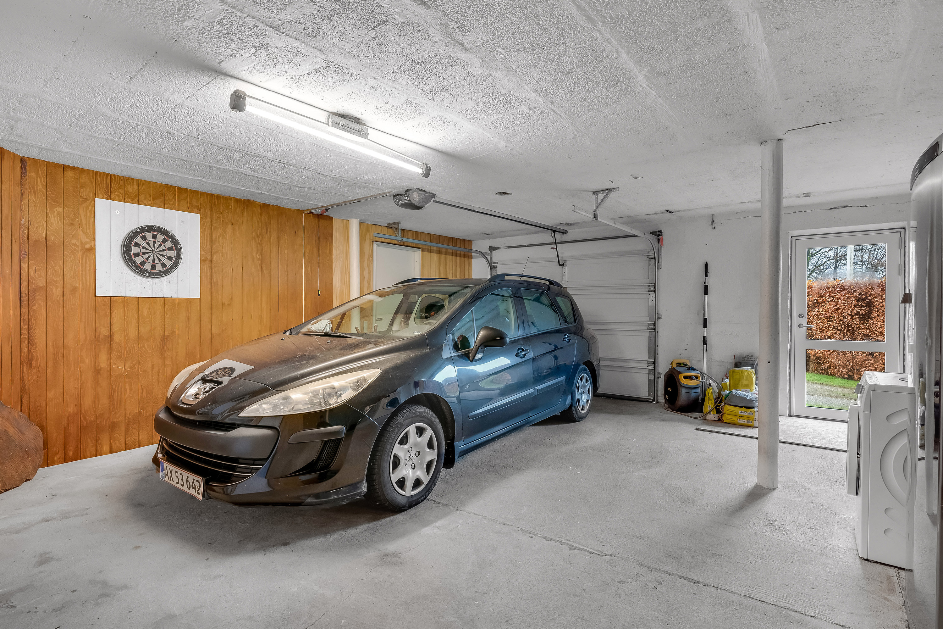 Fremhævet garage billede i fuldskærmstilstand. Billede af Herningvej 128, Tvis, 7500 Holstebro