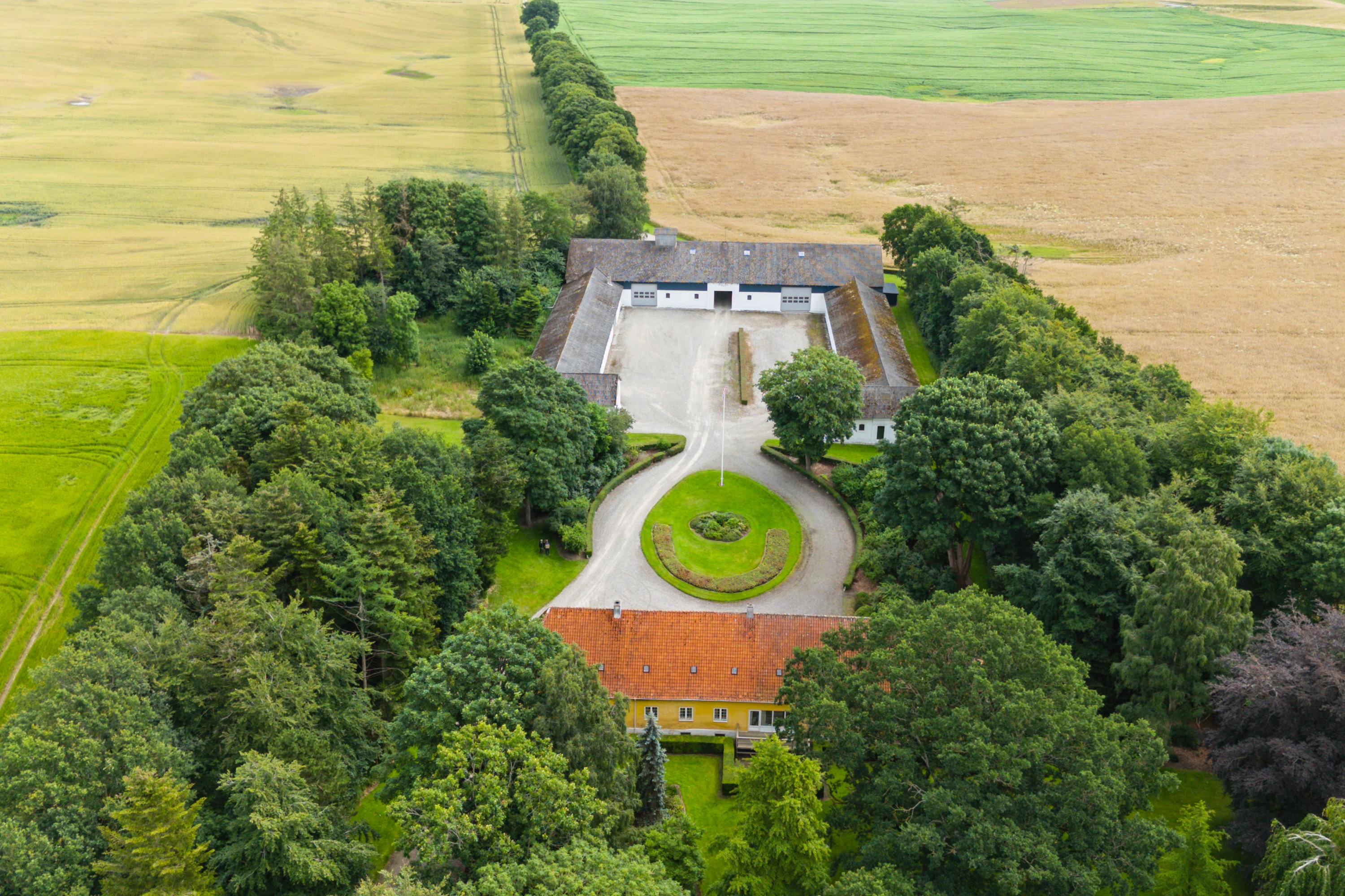 Fremhævet  billede i fuldskærmstilstand. Billede af Quelstrupvej 1, 8420 Knebel