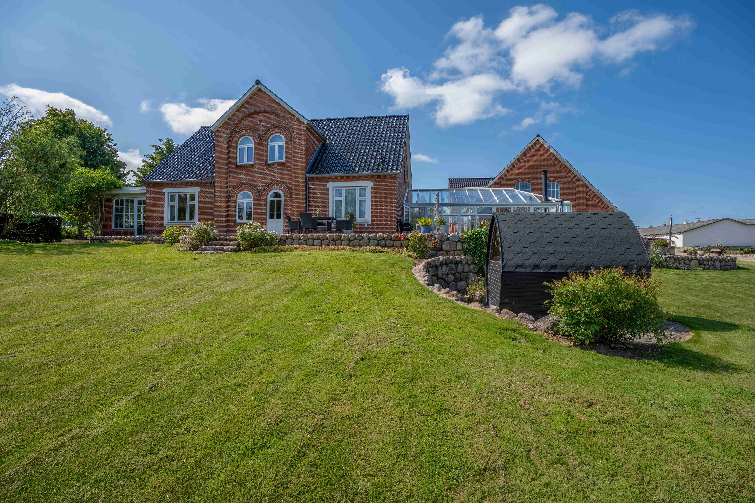 Fremhævet  billede i fuldskærmstilstand. Billede af Jordløsevej 21 og 23, V Hæsinge, 5672 Broby