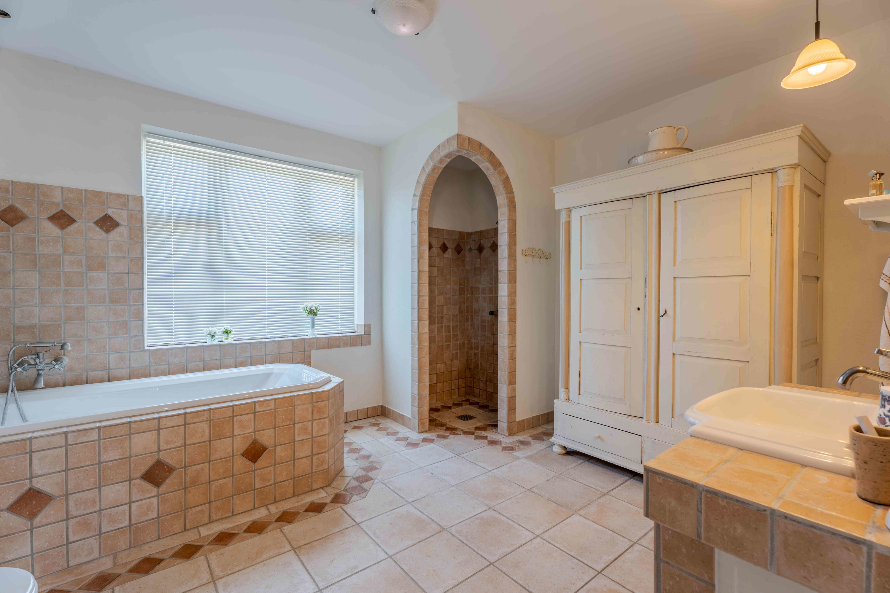 Fremhævet  billede i fuldskærmstilstand. Billede af Jordløsevej 21 og 23, V Hæsinge, 5672 Broby