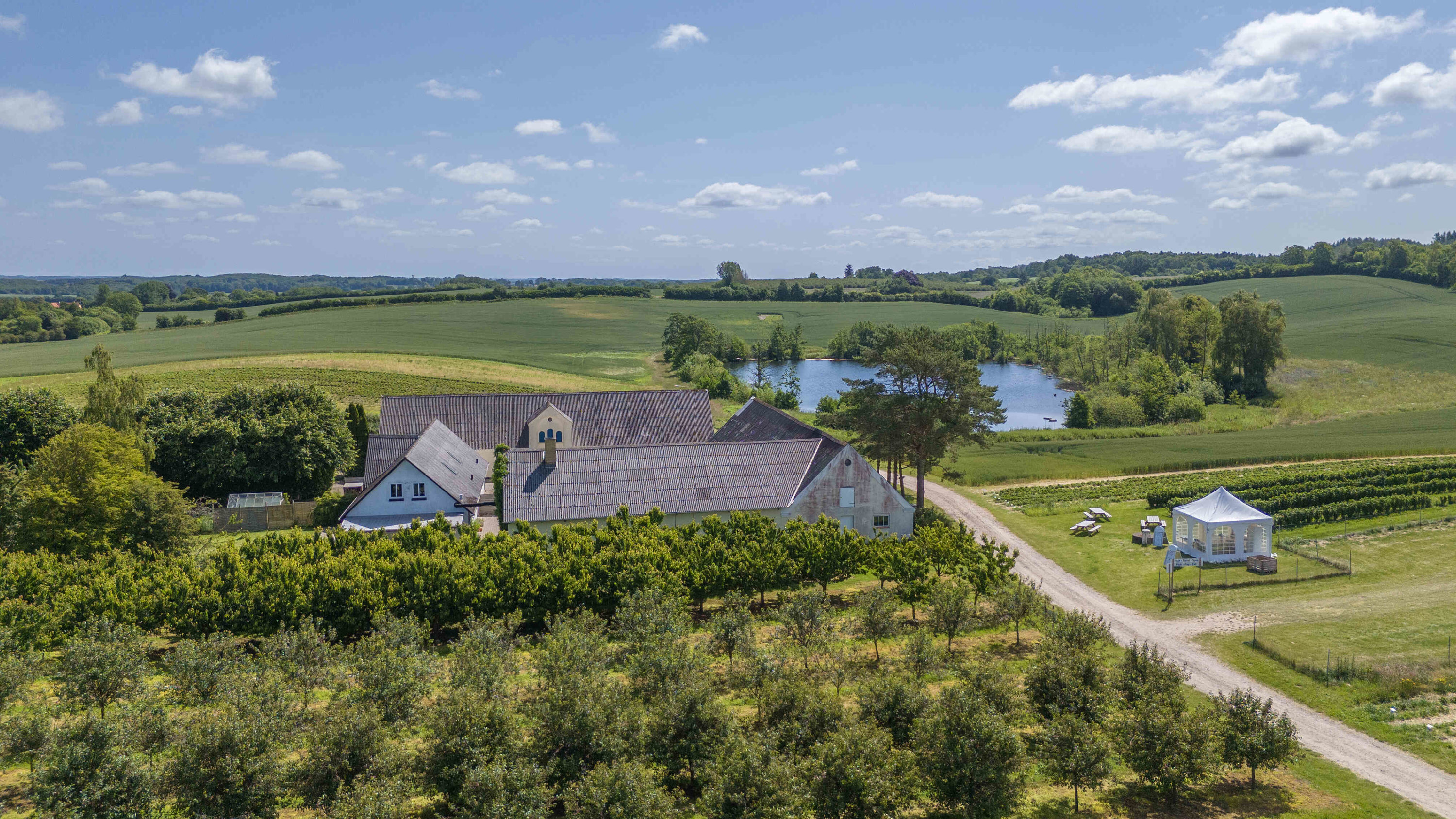 Fremhævet jordløsevej 23 billede i fuldskærmstilstand. Billede af Jordløsevej 21 og 23, V Hæsinge, 5672 Broby
