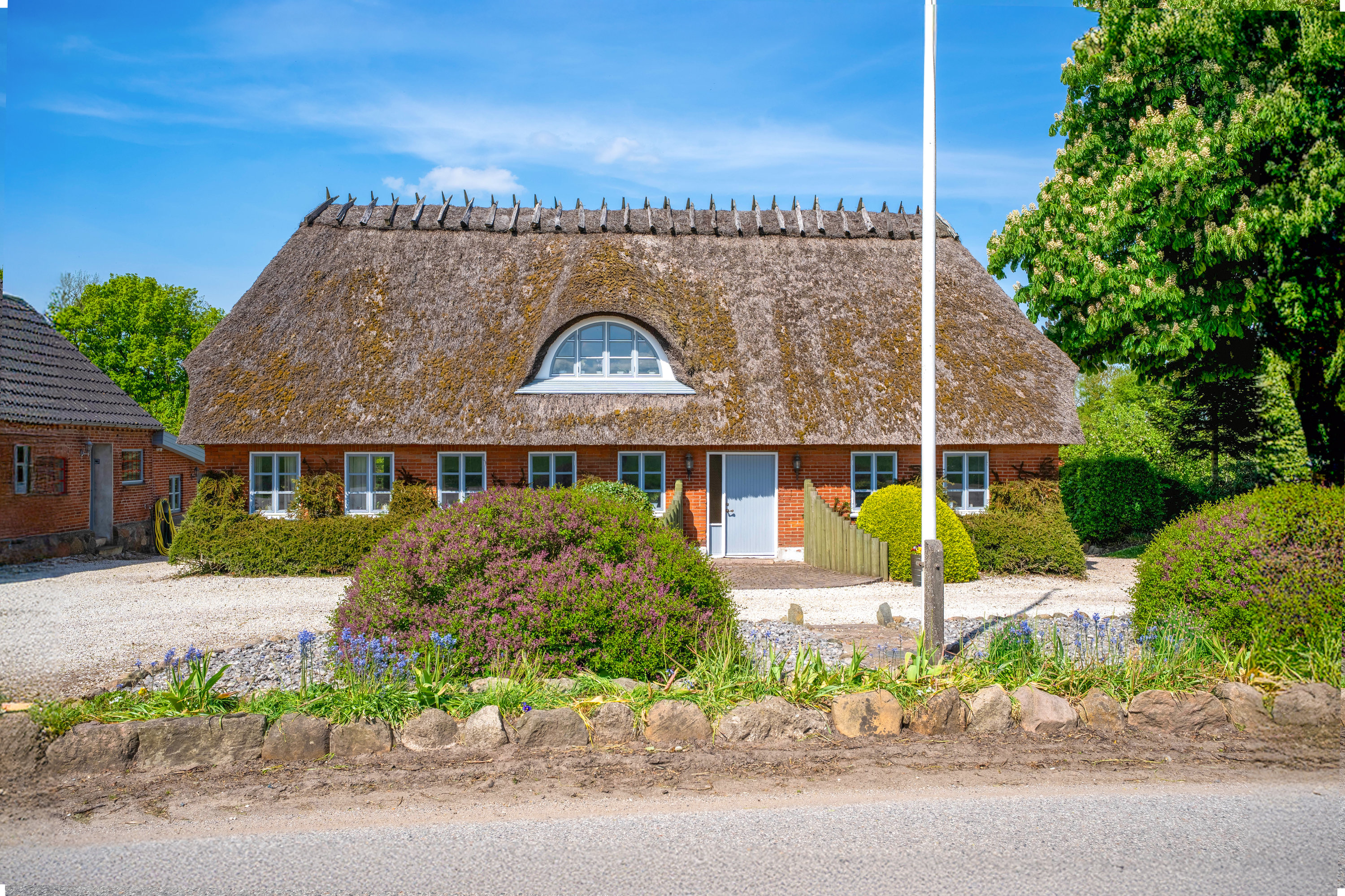 Fremhævet  billede i fuldskærmstilstand. Billede af Brandtlundvej 102, Skærup, 7080 Børkop