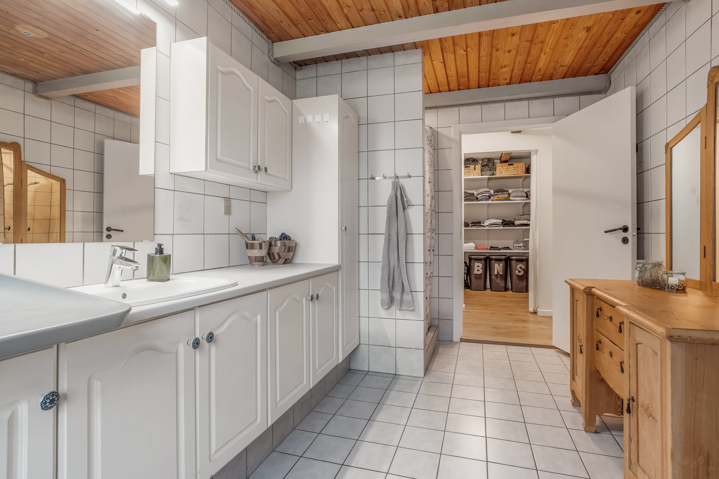 Fremhævet badeværelse billede i fuldskærmstilstand. Billede af Gedhusvej 9, Simmelkær, 7451 Sunds