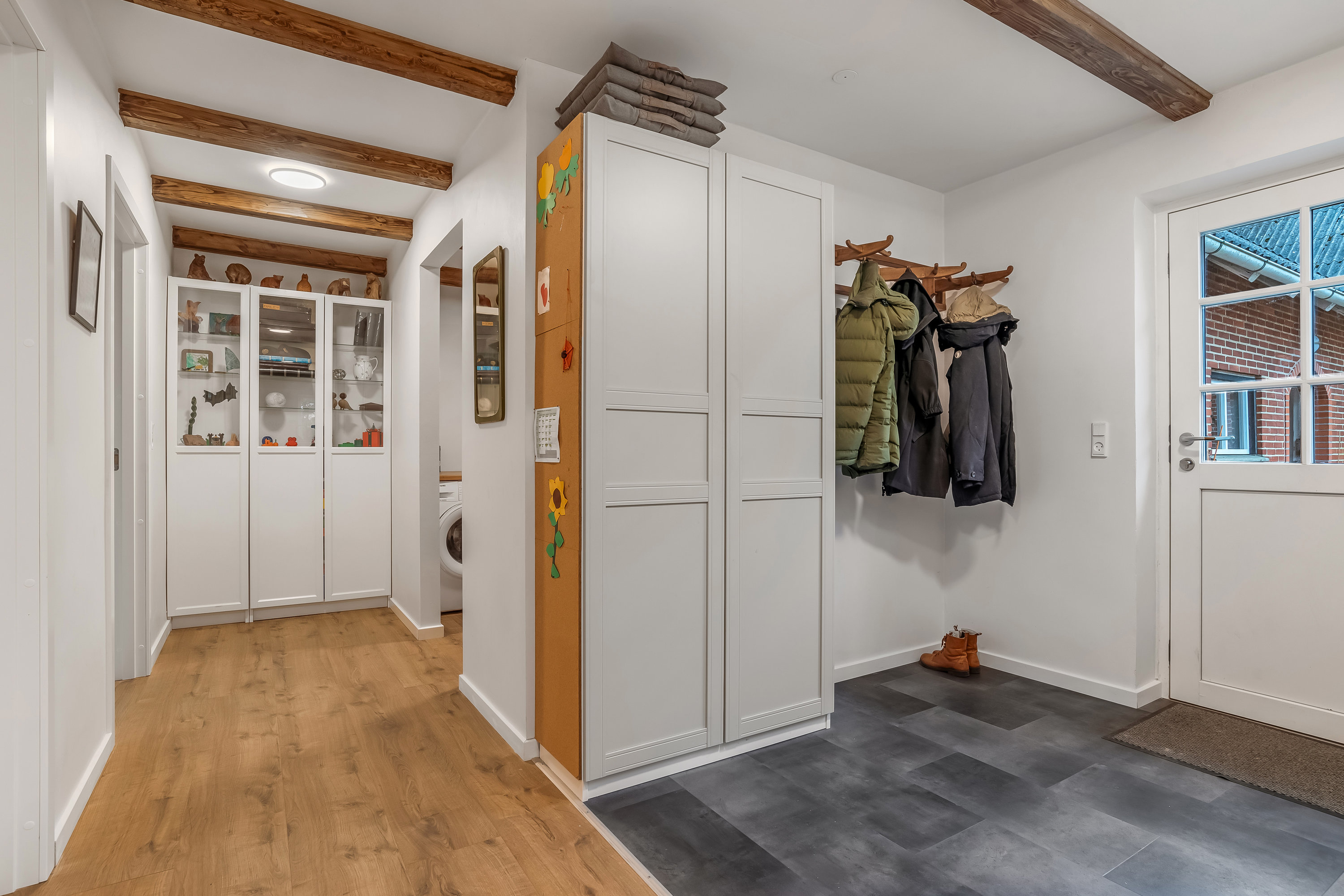 Fremhævet entré billede i fuldskærmstilstand. Billede af Gedhusvej 9, Simmelkær, 7451 Sunds