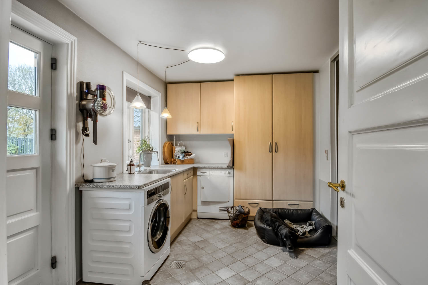 Fremhævet  billede i fuldskærmstilstand. Billede af Lindeborgvej 18, 7560 Hjerm