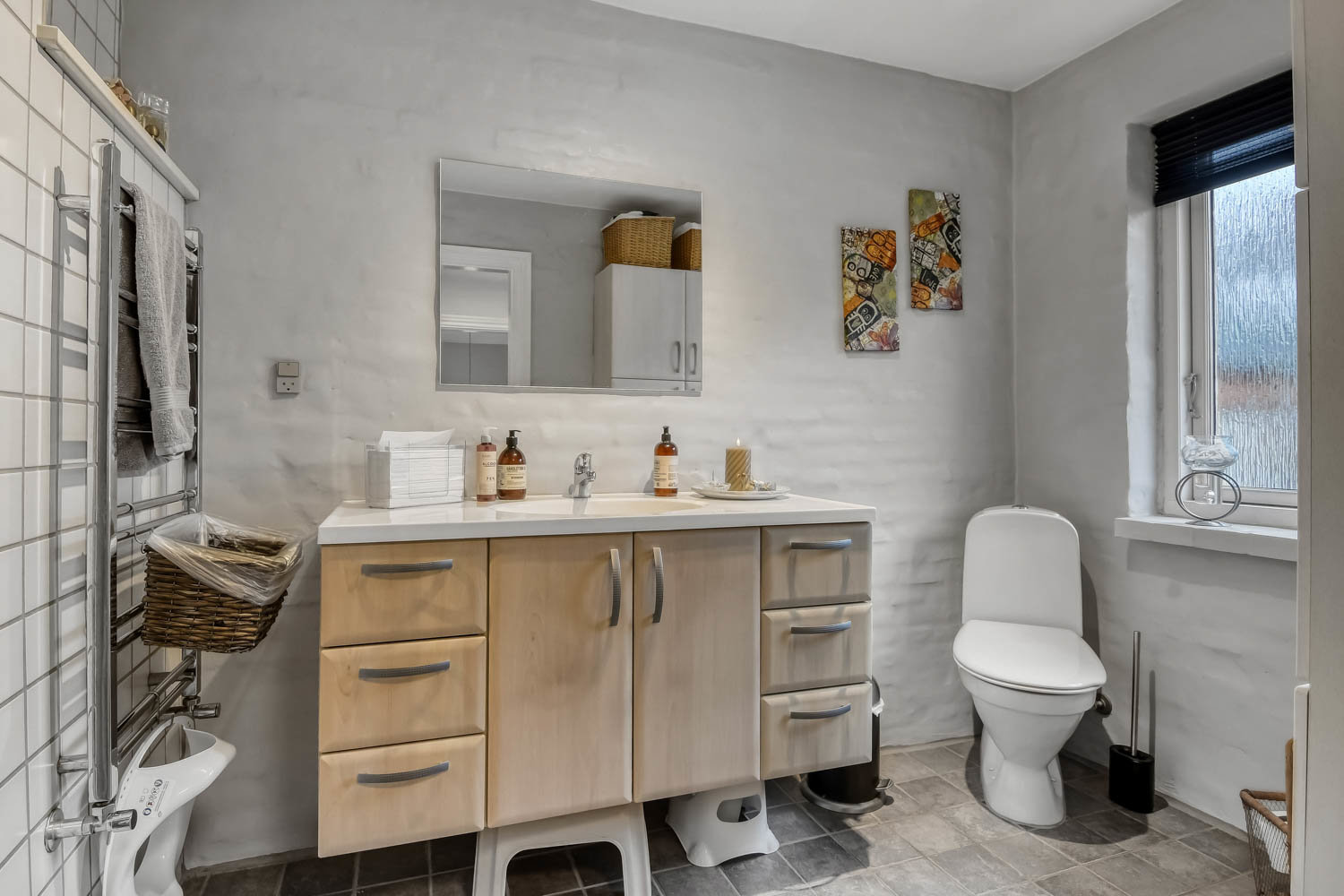 Fremhævet  billede i fuldskærmstilstand. Billede af Lindeborgvej 18, 7560 Hjerm