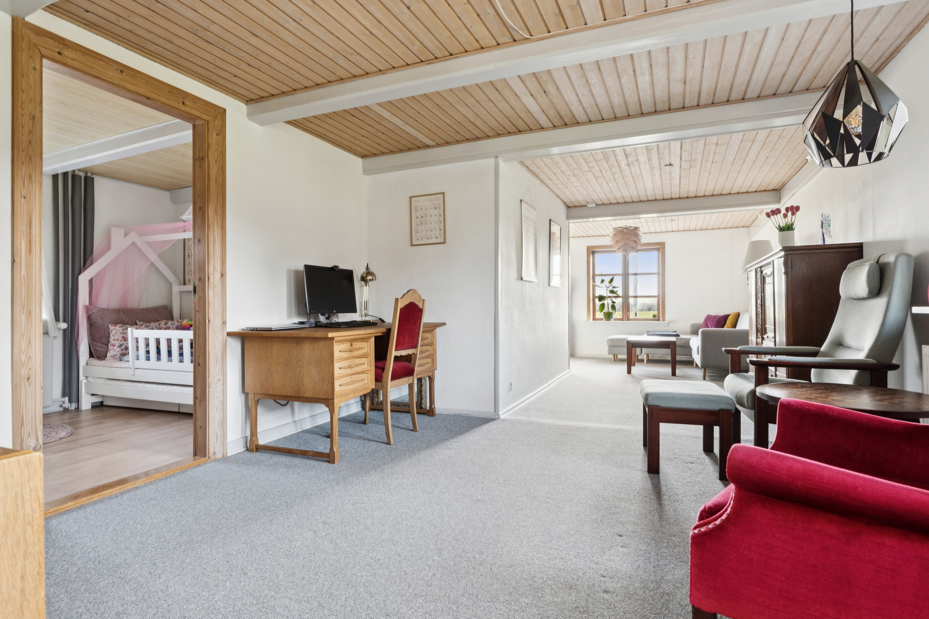 Fremhævet stue billede i fuldskærmstilstand. Billede af Banevej 10, Farstrup, 5471 Søndersø