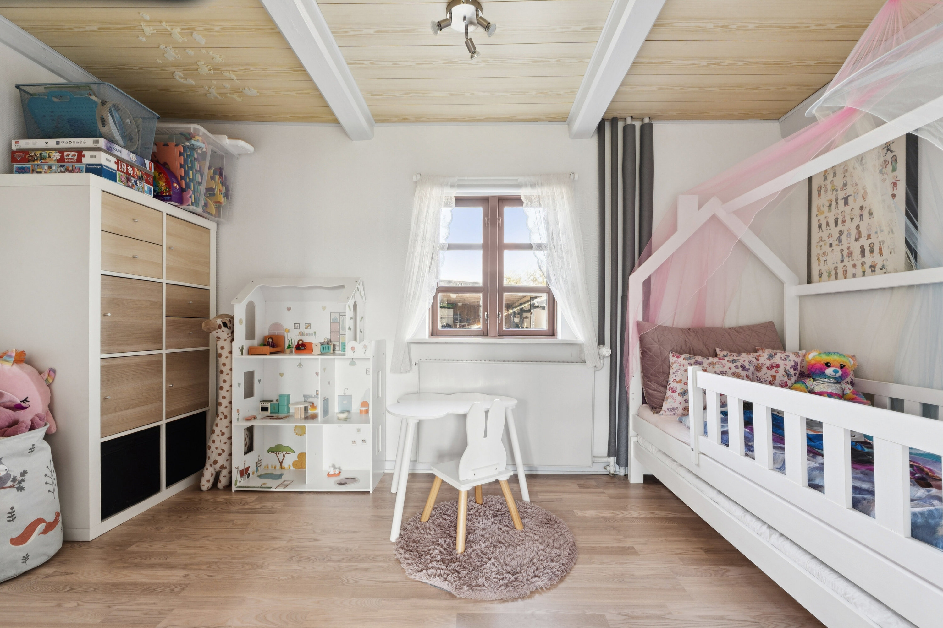 Fremhævet soveværelse billede i fuldskærmstilstand. Billede af Banevej 10, Farstrup, 5471 Søndersø