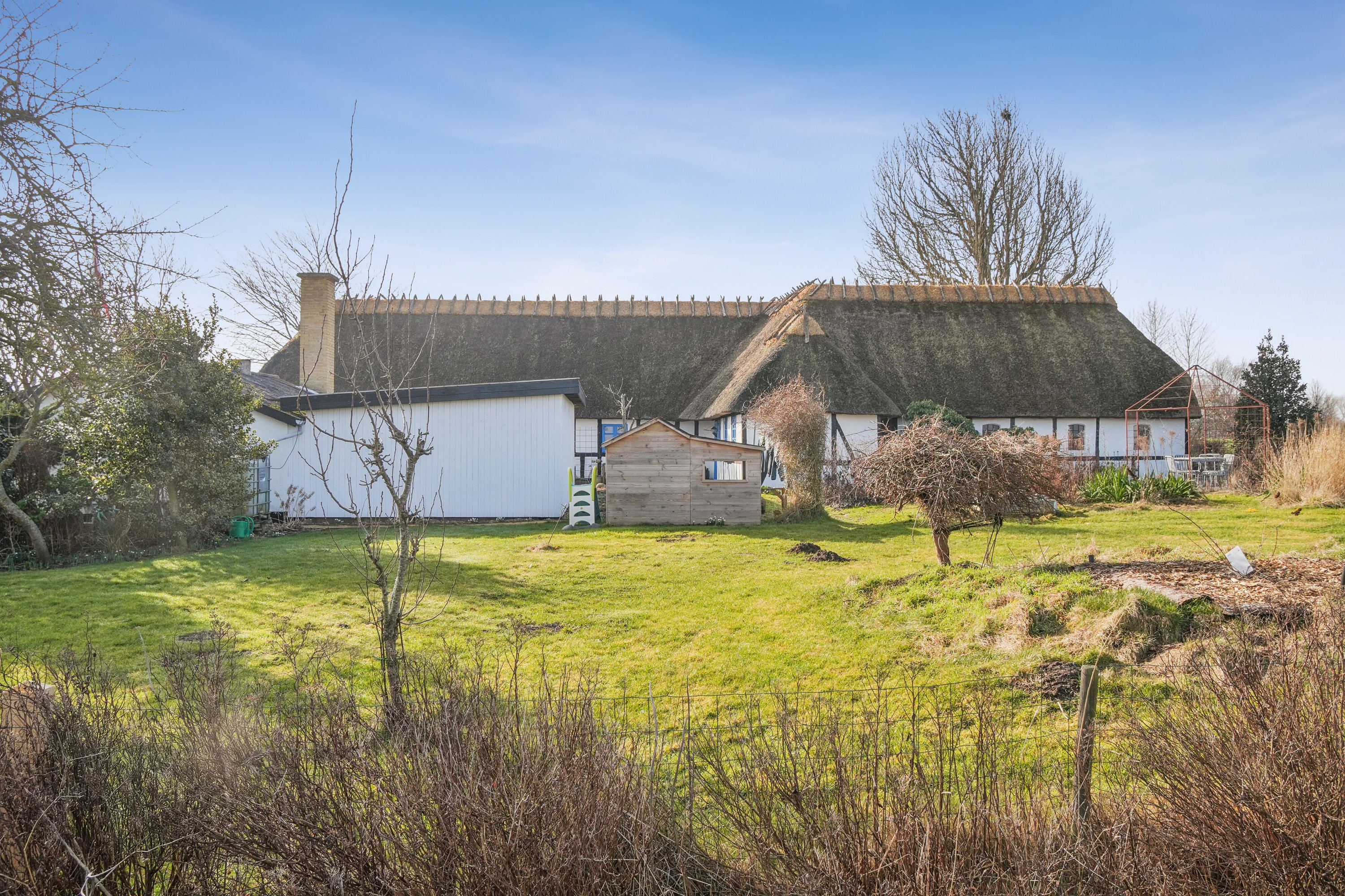 Fremhævet set fra haven billede i fuldskærmstilstand. Billede af Banevej 10, Farstrup, 5471 Søndersø