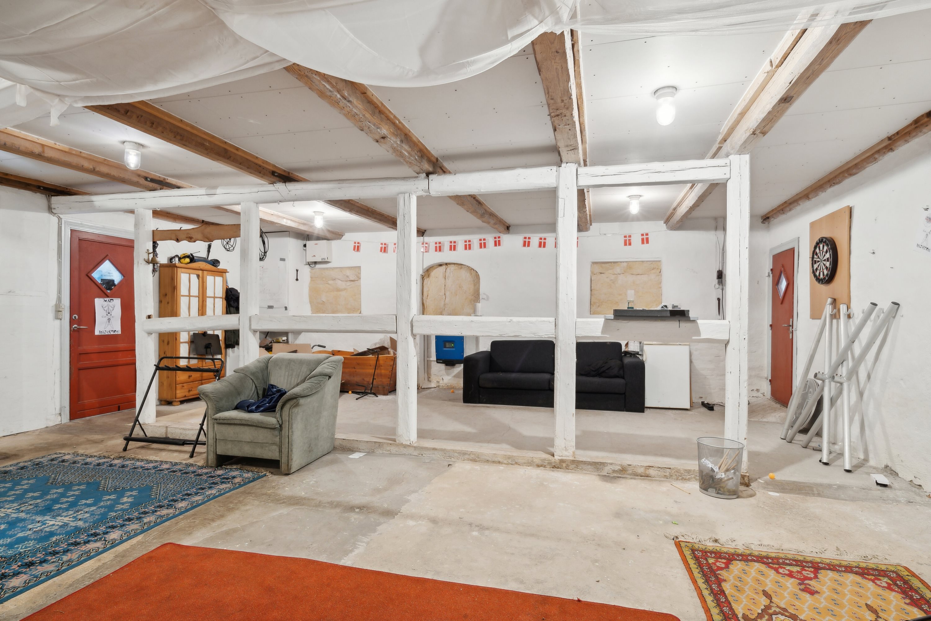 Fremhævet aktivitetsrum i tidl. stald billede i fuldskærmstilstand. Billede af Middelfartvej 635, Spedsbjerg, 5491 Blommenslyst