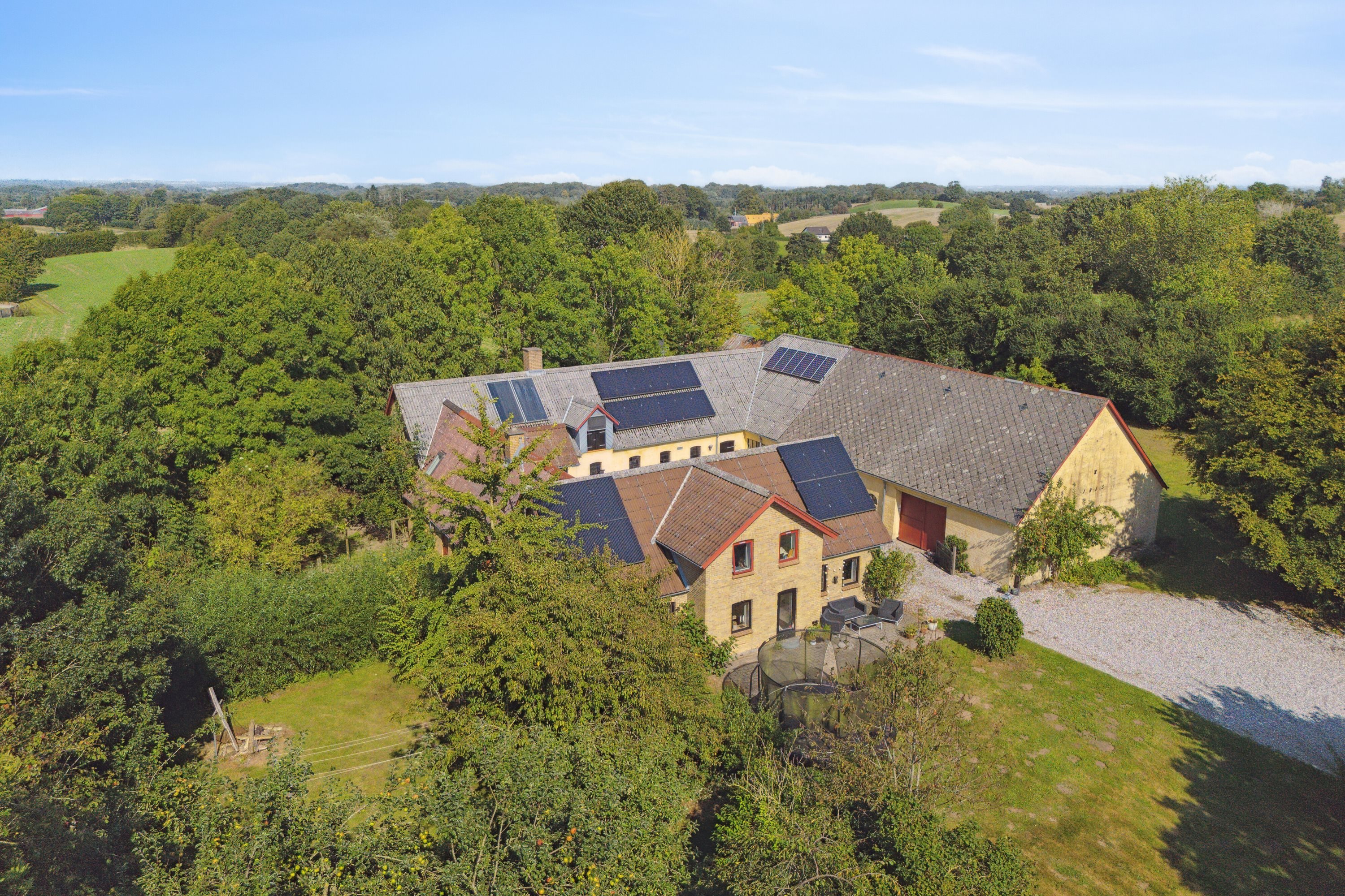 Fremhævet kig mod nordøst billede i fuldskærmstilstand. Billede af Middelfartvej 635, Spedsbjerg, 5491 Blommenslyst