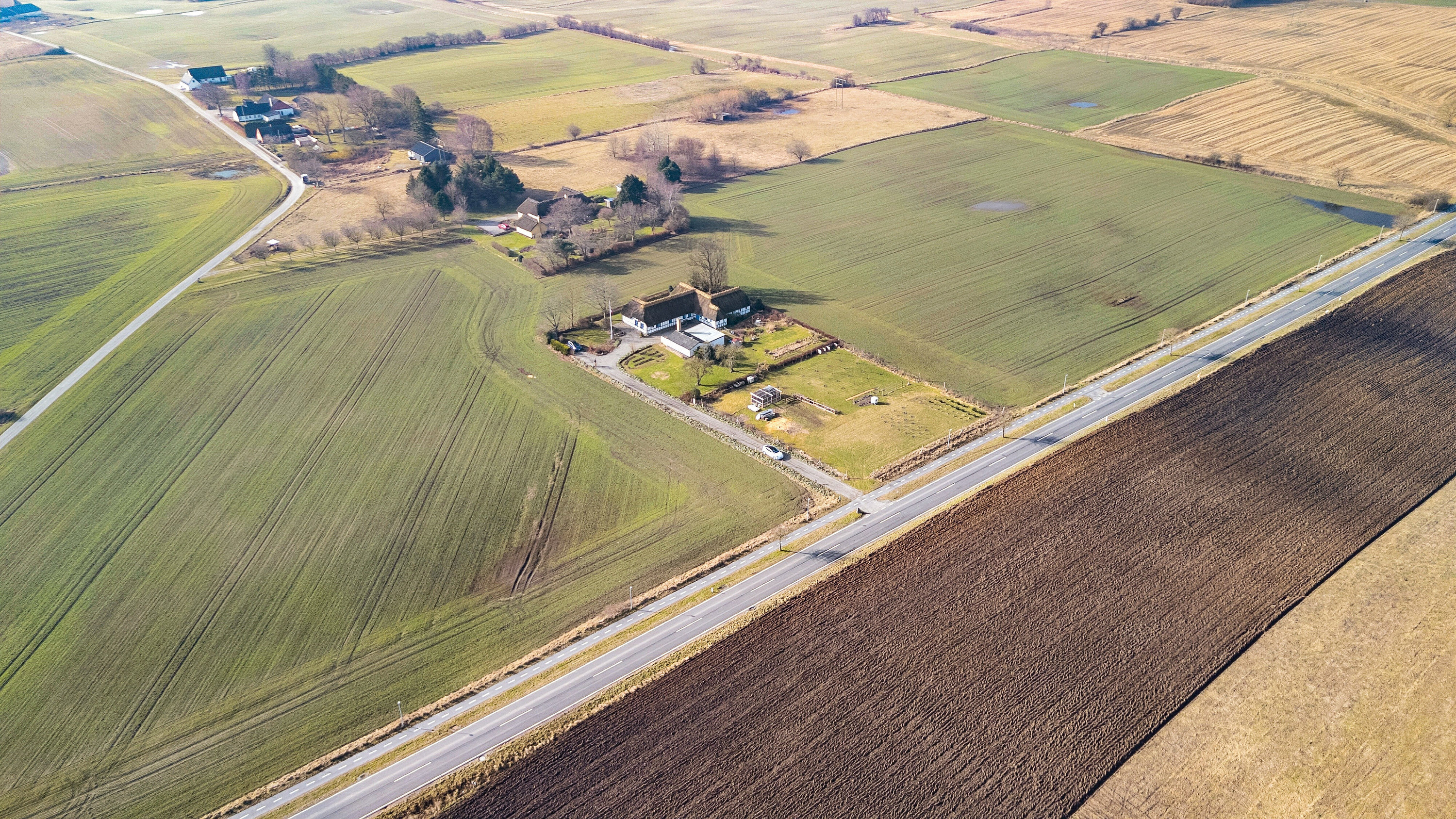 Fremhævet luftfoto billede i fuldskærmstilstand. Billede af Banevej 10, Farstrup, 5471 Søndersø