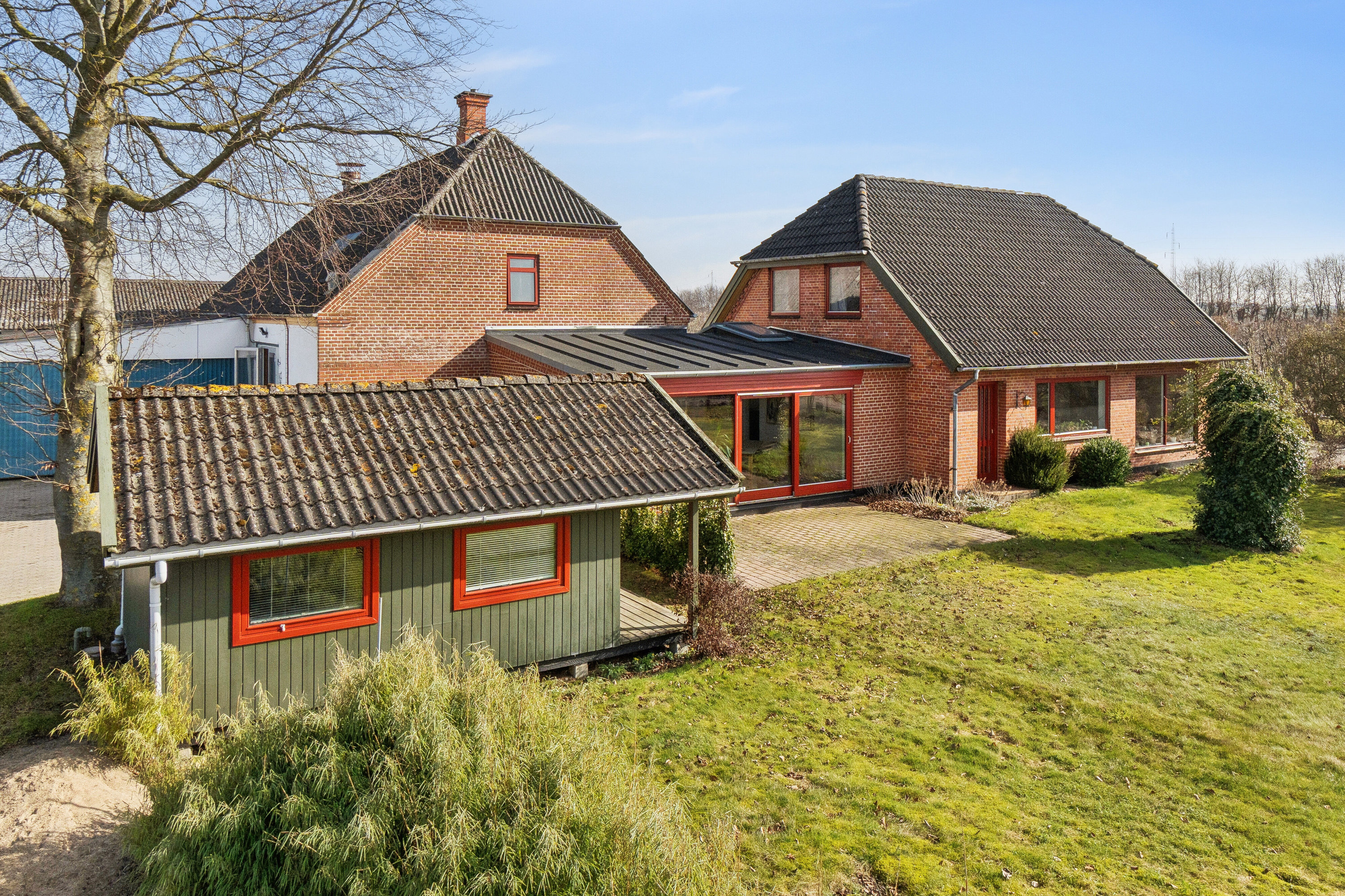 Fremhævet set fra haven billede i fuldskærmstilstand. Billede af Præstemarken 6, Nr Broby, 5672 Broby