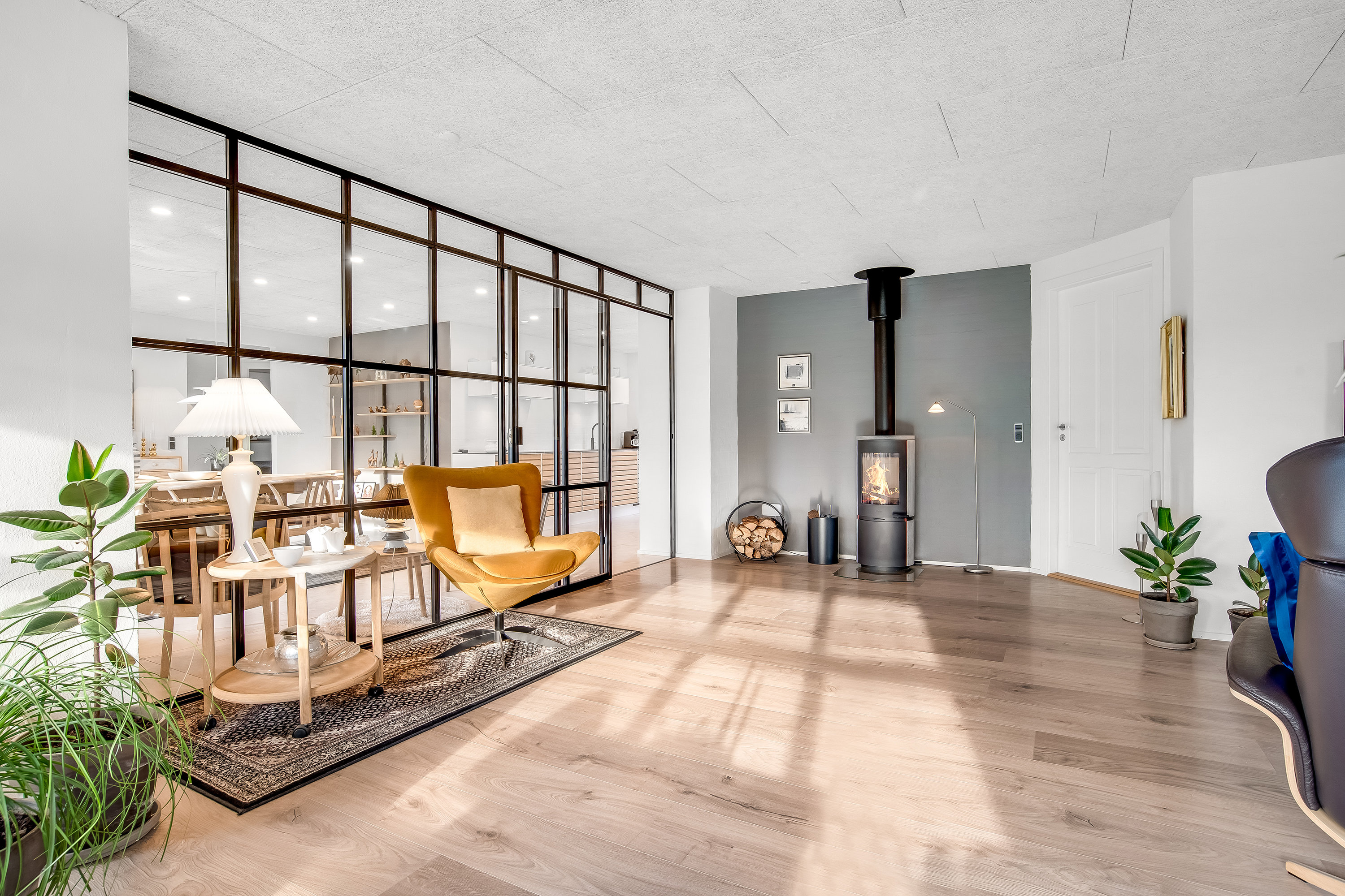 Fremhævet stue billede i fuldskærmstilstand. Billede af Del af Meldmosevej 5, Møborg, 7660 Bækmarksbro