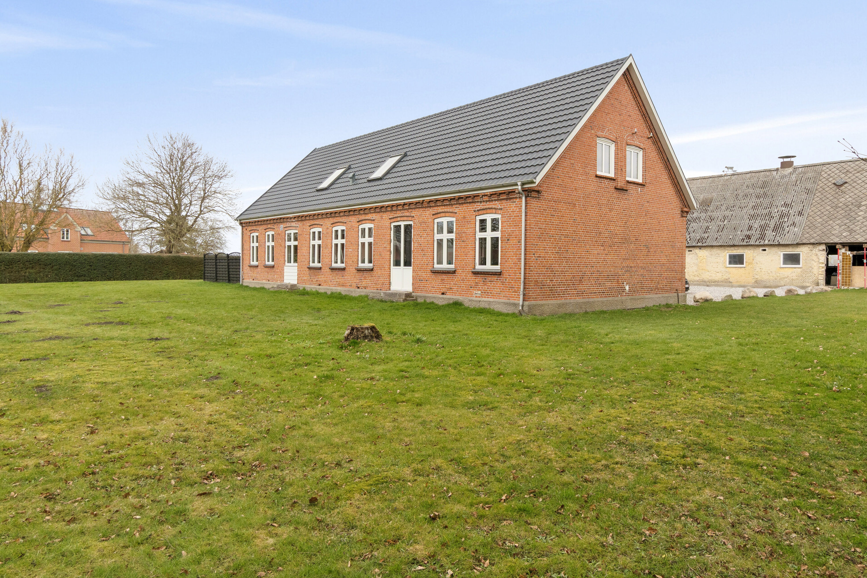 Fremhævet set fra haven billede i fuldskærmstilstand. Billede af Engløkken 5, Bullerup, 5320 Agedrup