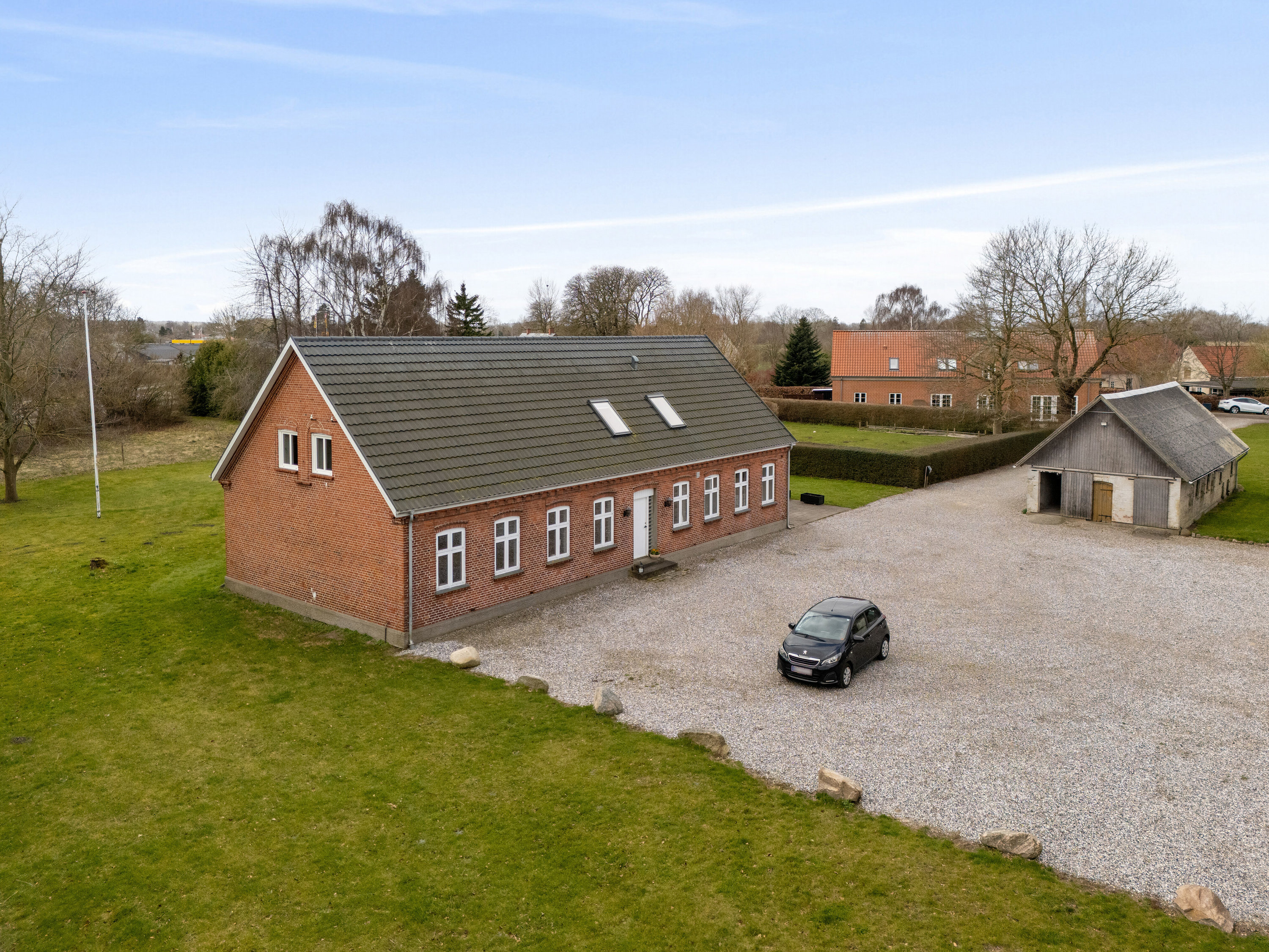 Fremhævet set fra gårdsplads billede i fuldskærmstilstand. Billede af Engløkken 5, Bullerup, 5320 Agedrup