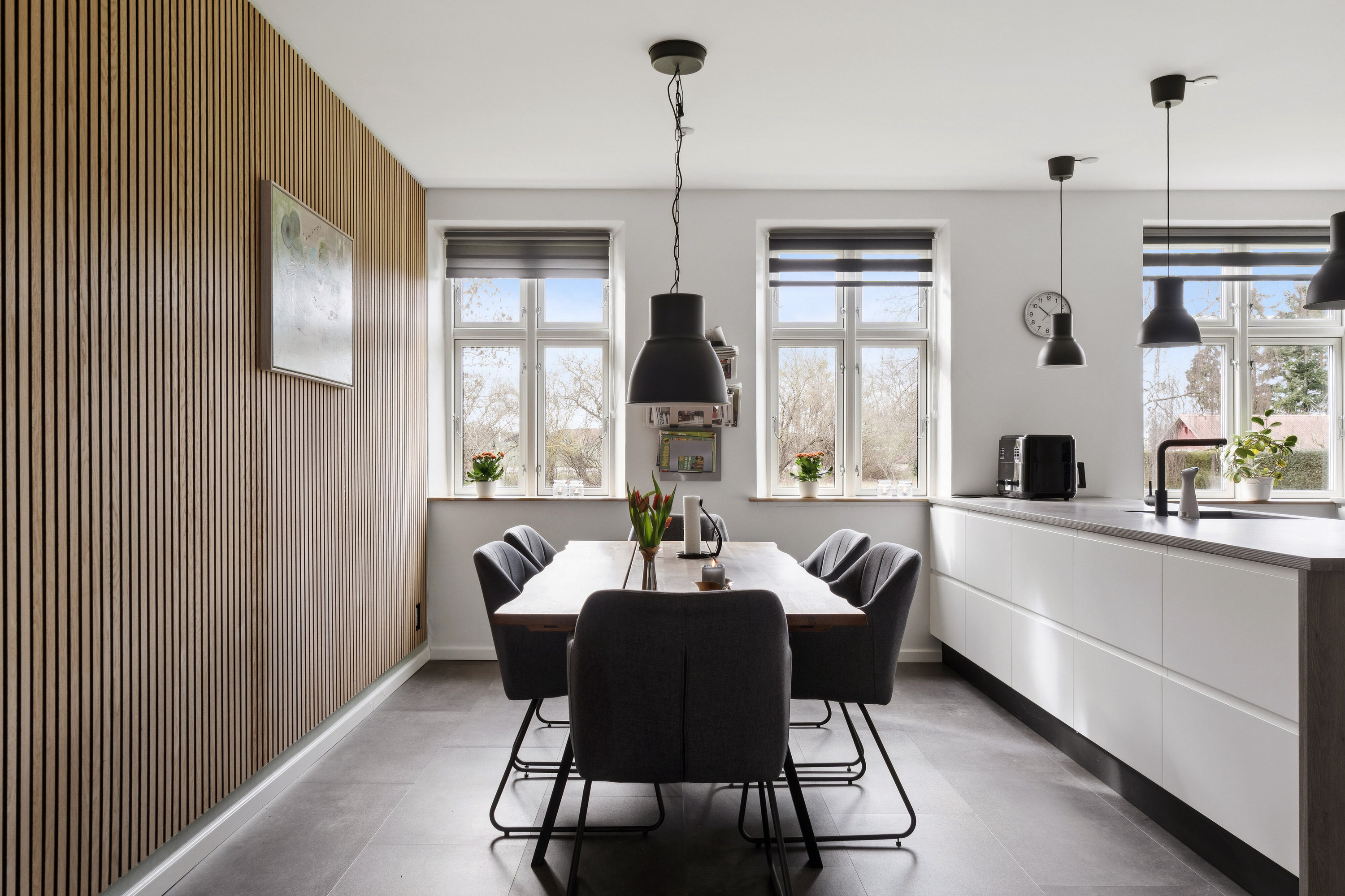 Fremhævet køkken/alrum billede i fuldskærmstilstand. Billede af Engløkken 5, Bullerup, 5320 Agedrup