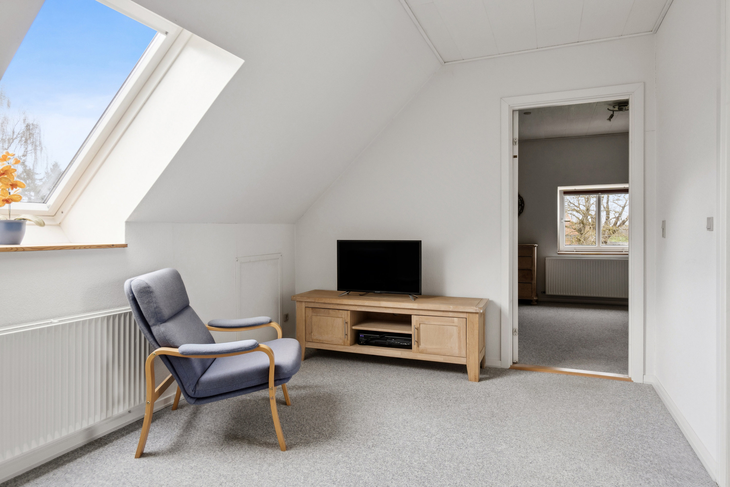 Fremhævet værelse 1. sal billede i fuldskærmstilstand. Billede af Engløkken 5, Bullerup, 5320 Agedrup