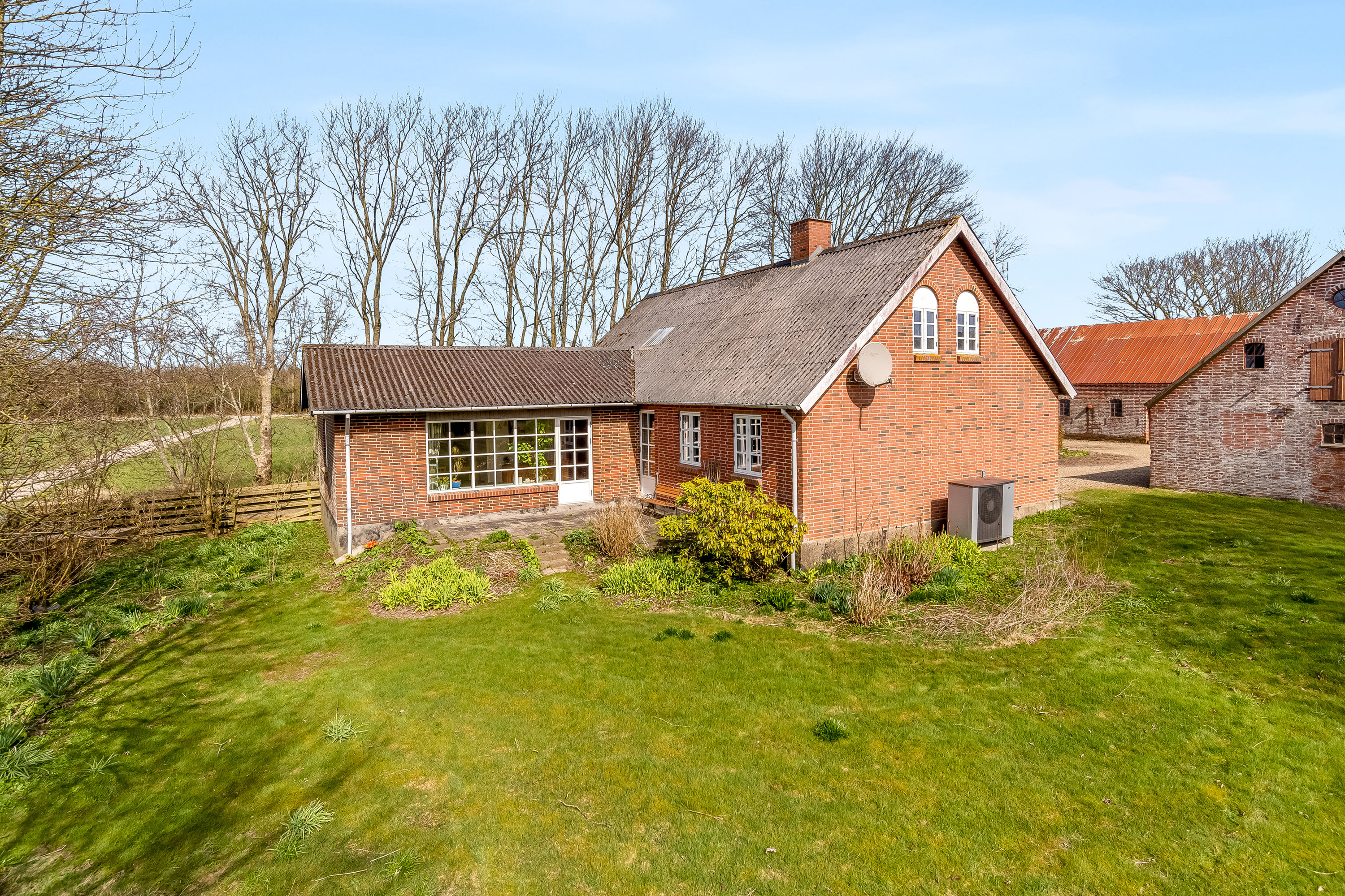 Fremhævet  billede i fuldskærmstilstand. Billede af Skarbyvej 6, 7560 Hjerm