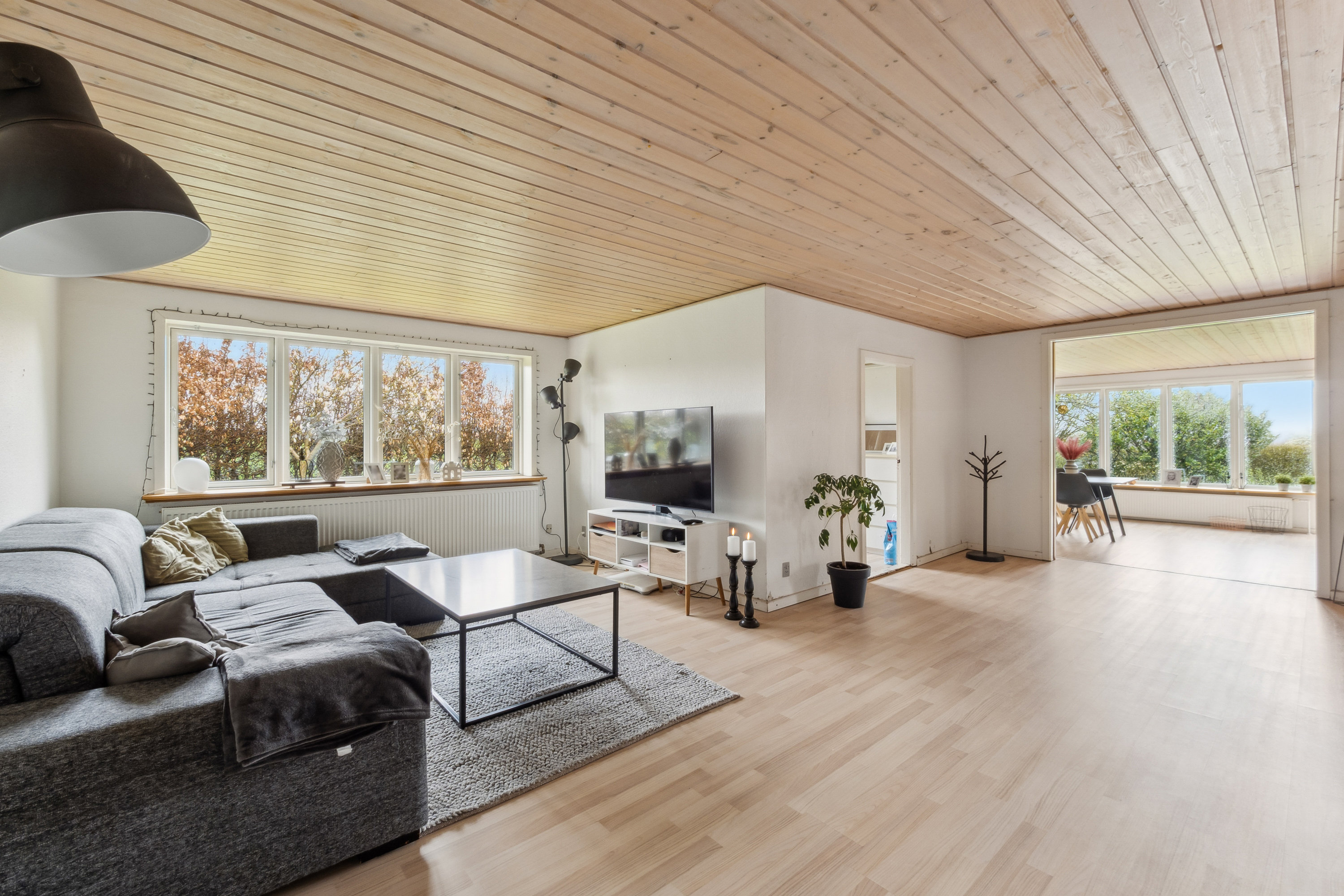 Fremhævet  billede i fuldskærmstilstand. Billede af Vinderslevholmvej 44, Vinderslev, 8620 Kjellerup