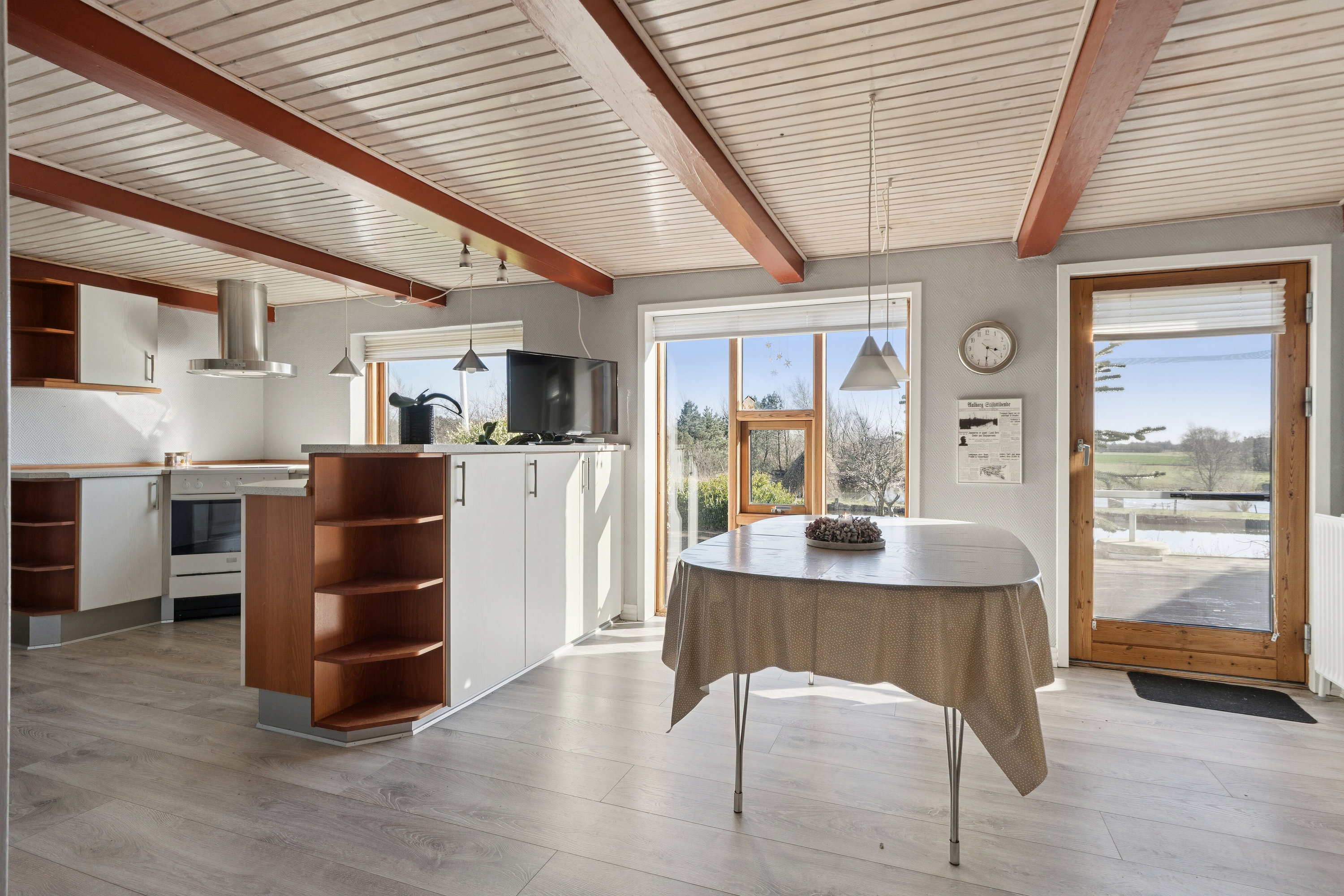 Fremhævet spisestue billede i fuldskærmstilstand. Billede af Gønderupvej 10, 9760 Vrå