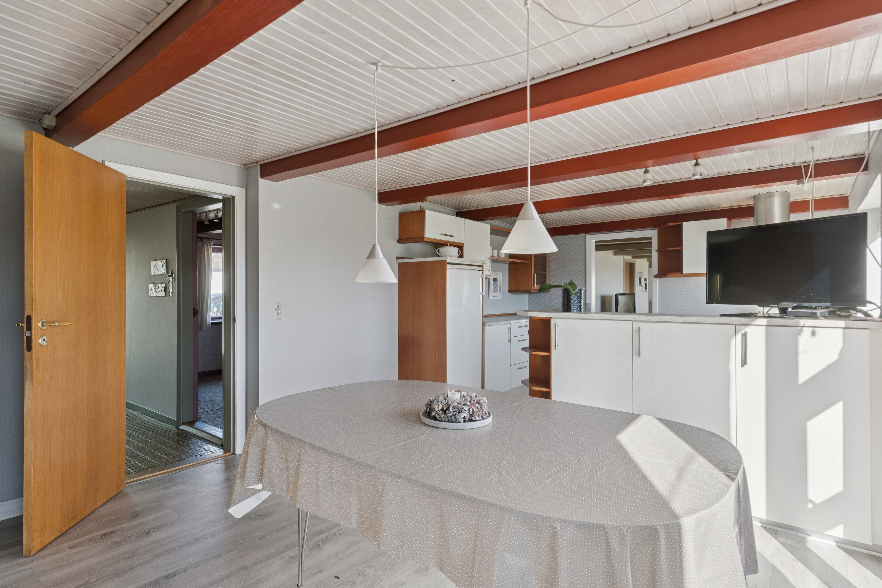 Fremhævet spisestue billede i fuldskærmstilstand. Billede af Gønderupvej 10, 9760 Vrå