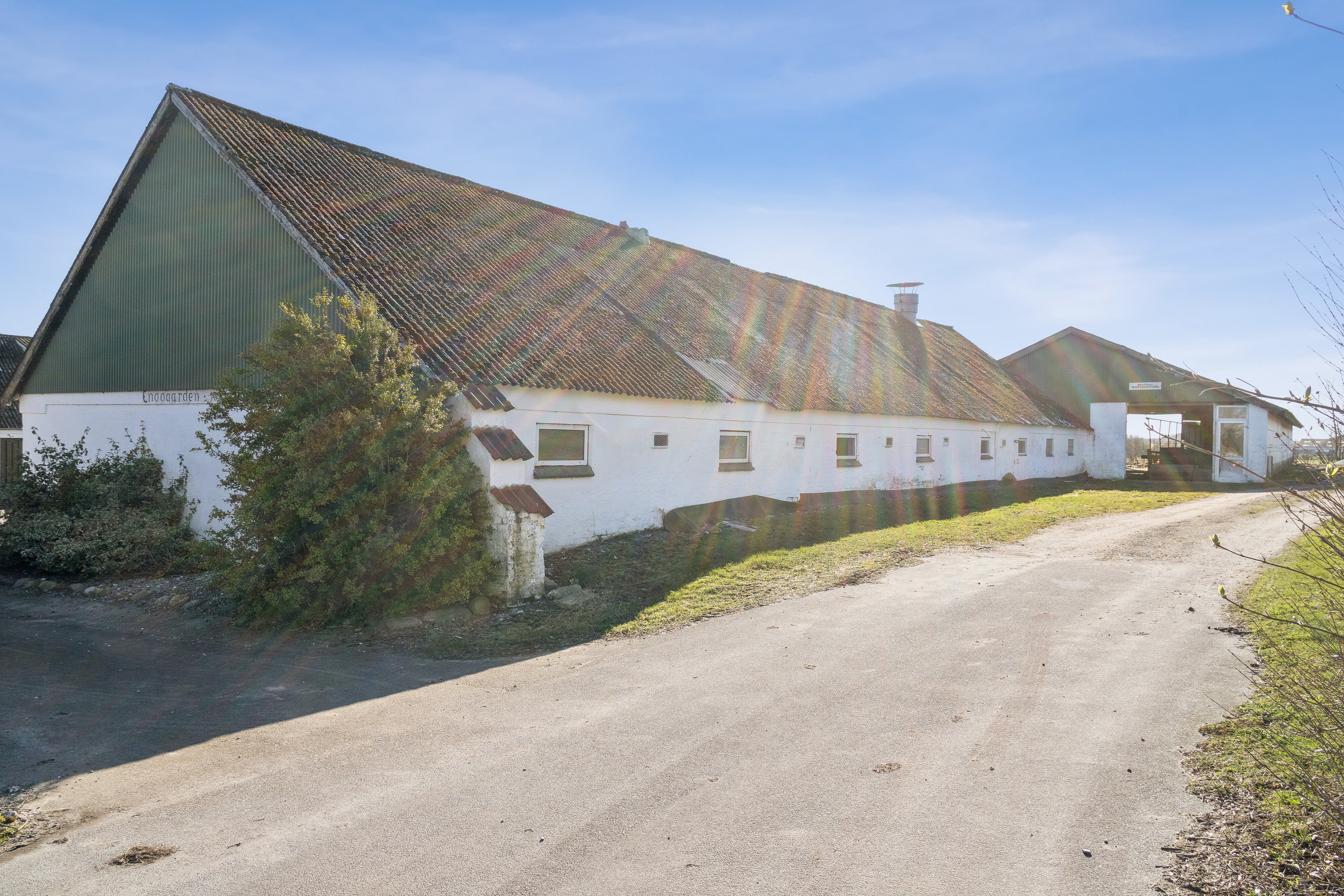 Fremhævet set fra vejen billede i fuldskærmstilstand. Billede af Gønderupvej 10, 9760 Vrå