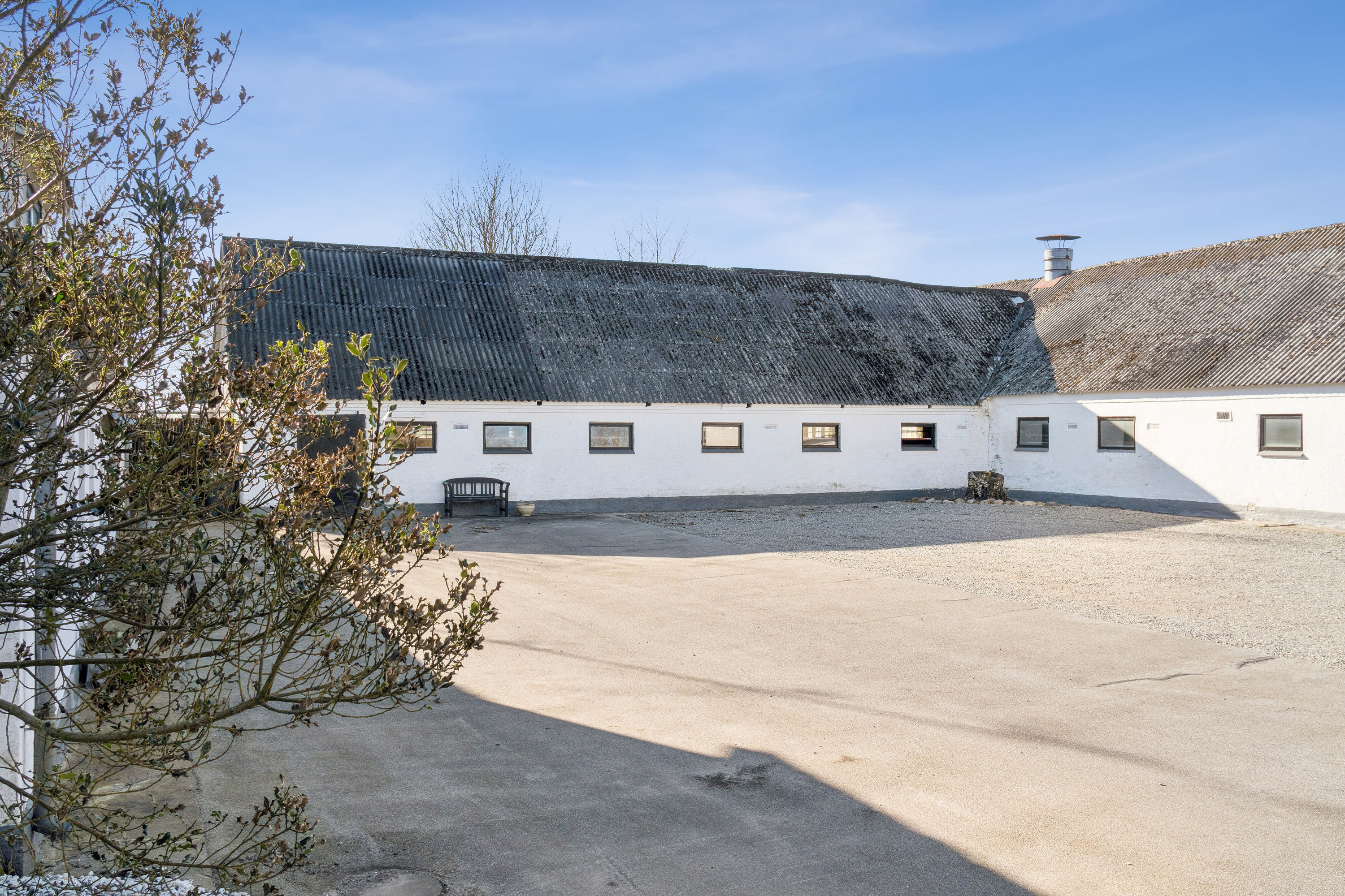 Fremhævet set fra vejen billede i fuldskærmstilstand. Billede af Gønderupvej 10, 9760 Vrå