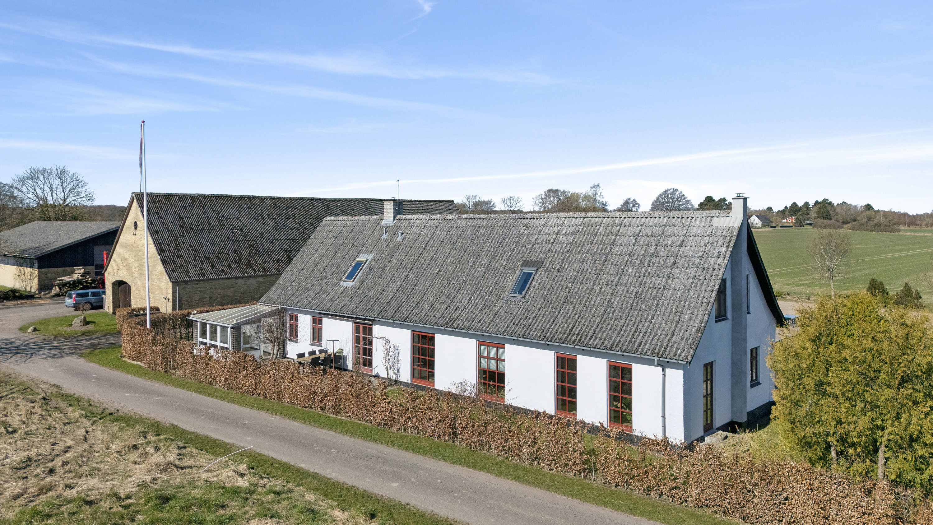 Fremhævet set fra vejen billede i fuldskærmstilstand. Billede af Øremosevej 1, 4293 Dianalund