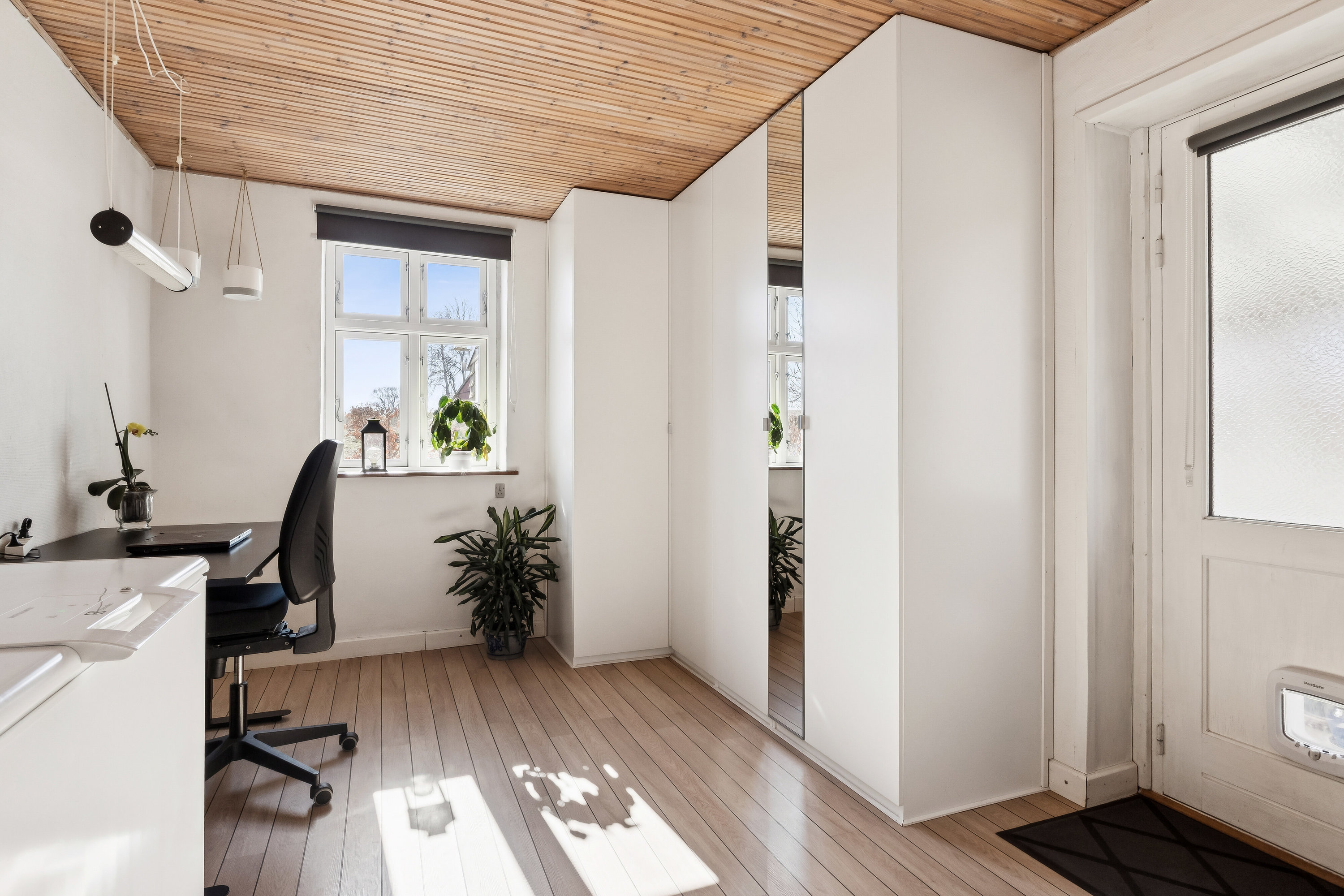 Fremhævet arbejdsværelse billede i fuldskærmstilstand. Billede af Øremosevej 1, 4293 Dianalund