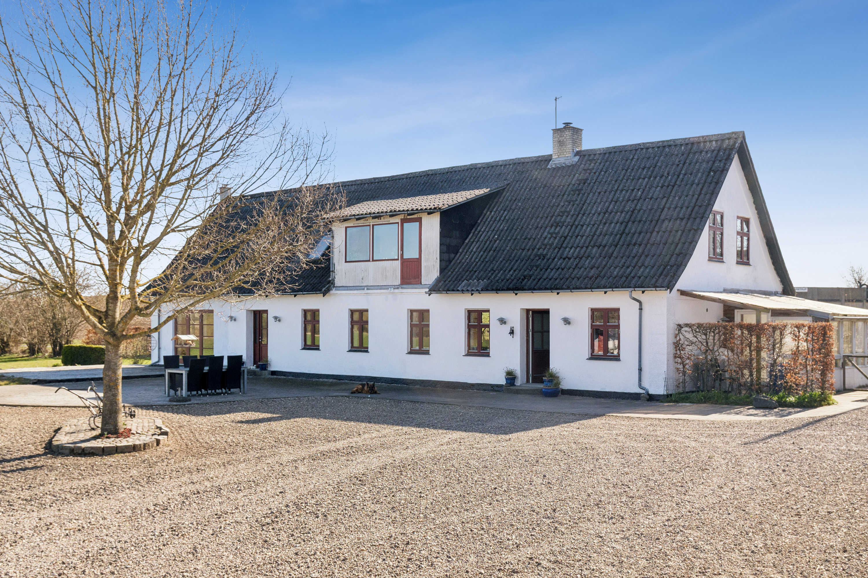 Fremhævet set fra vejen billede i fuldskærmstilstand. Billede af Øremosevej 1, 4293 Dianalund