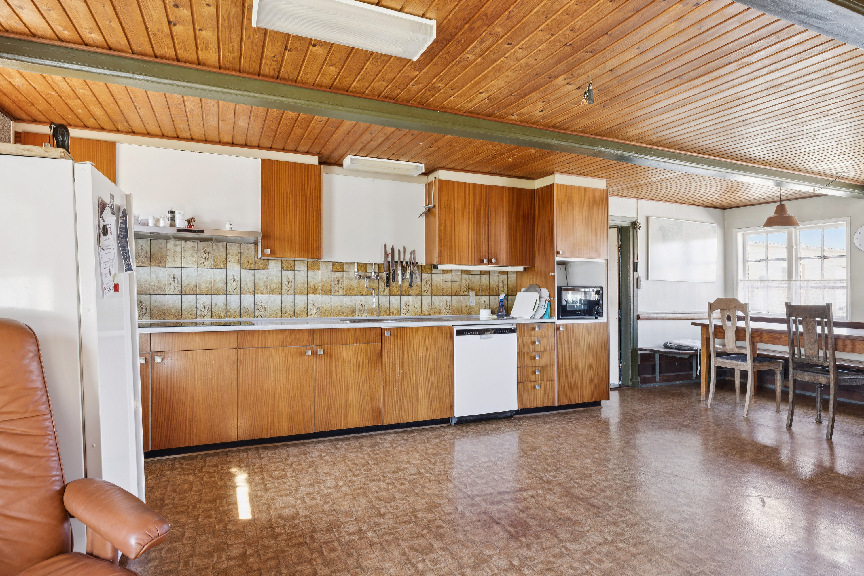 Fremhævet køkken billede i fuldskærmstilstand. Billede af Skaregårdsvej 5, Tåsinge, 5700 Svendborg