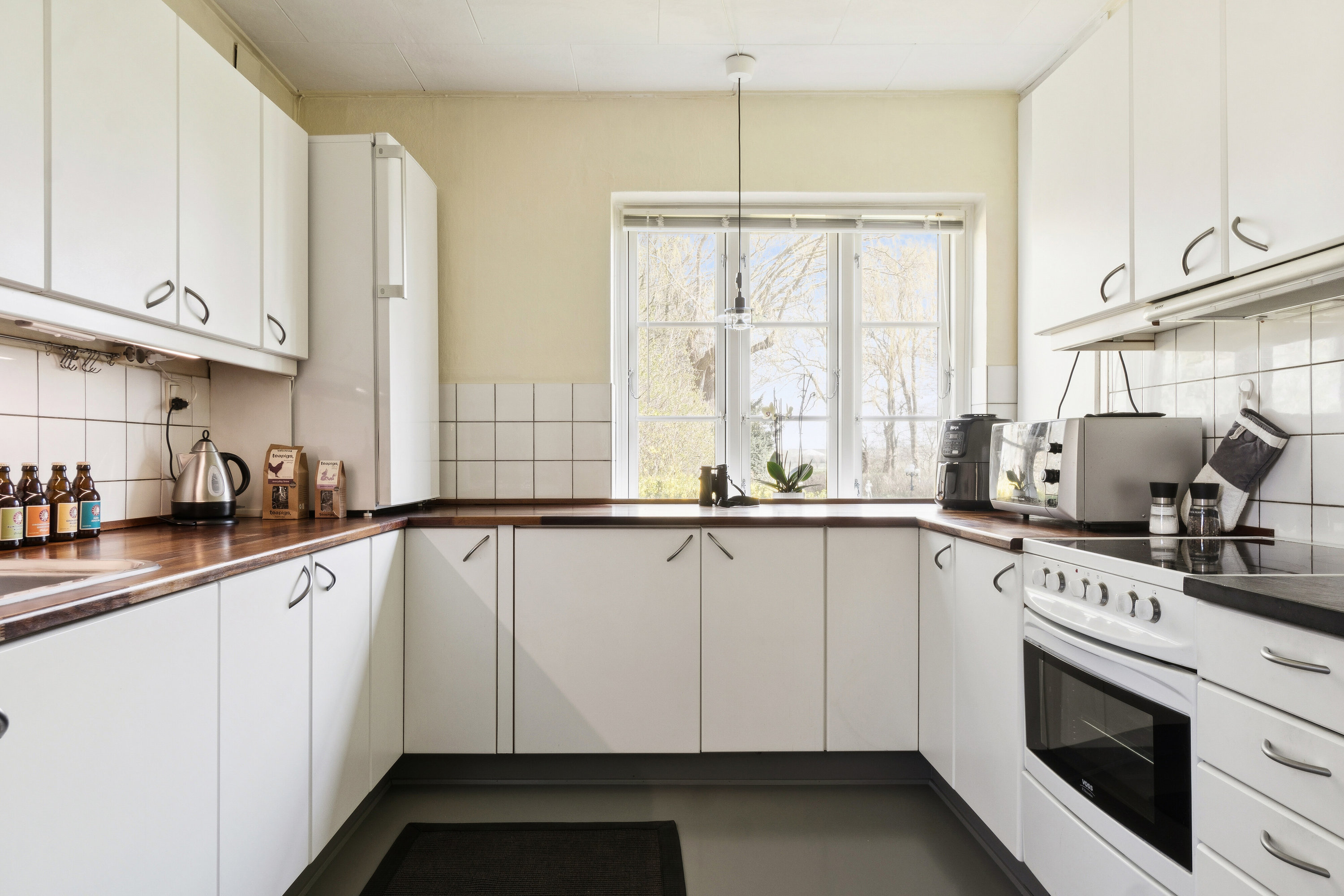 Fremhævet køkken billede i fuldskærmstilstand. Billede af Råsøvej 11, Tybjerg, 4160 Herlufmagle