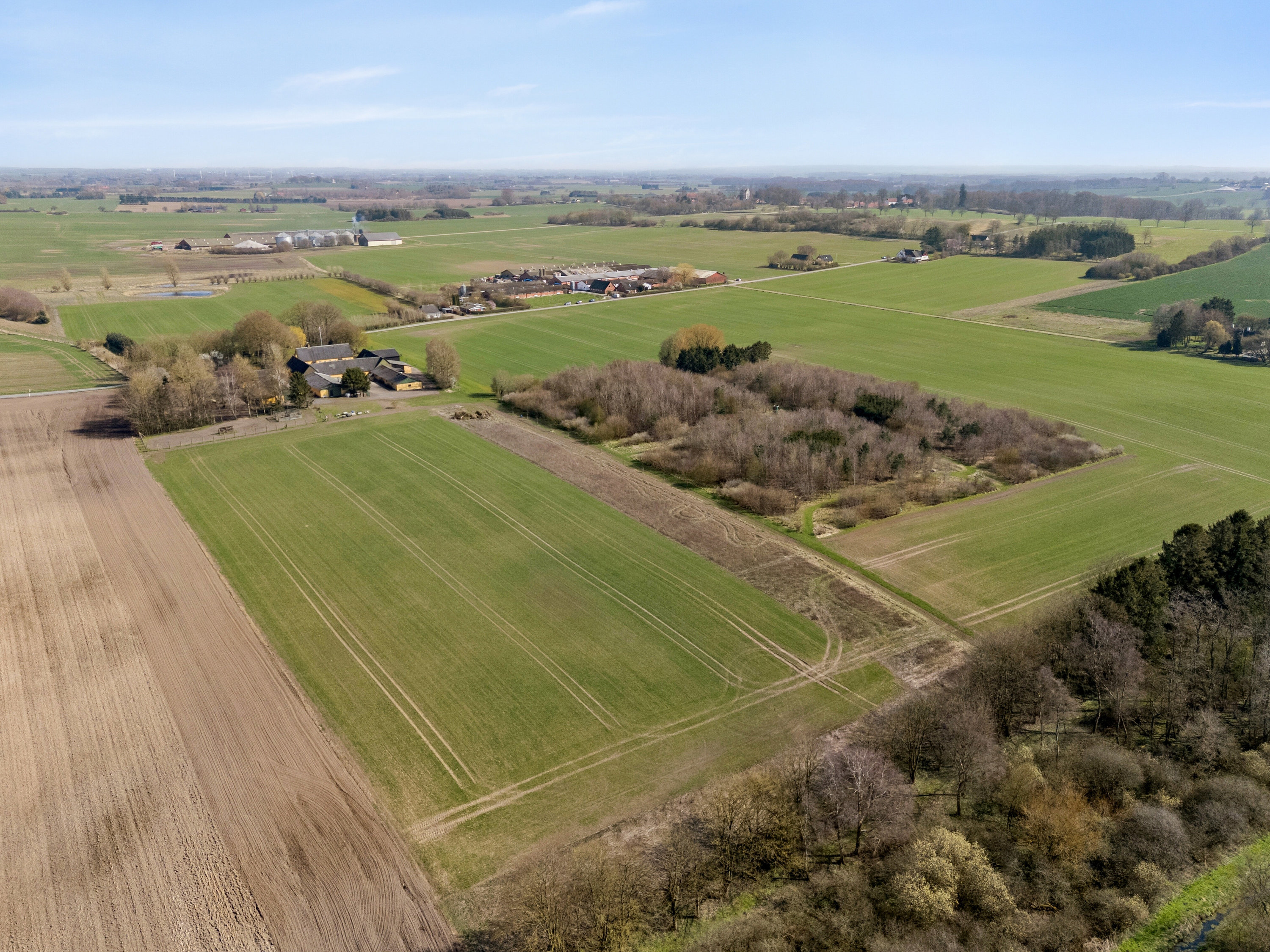 Fremhævet luftfoto billede i fuldskærmstilstand. Billede af Råsøvej 11, Tybjerg, 4160 Herlufmagle