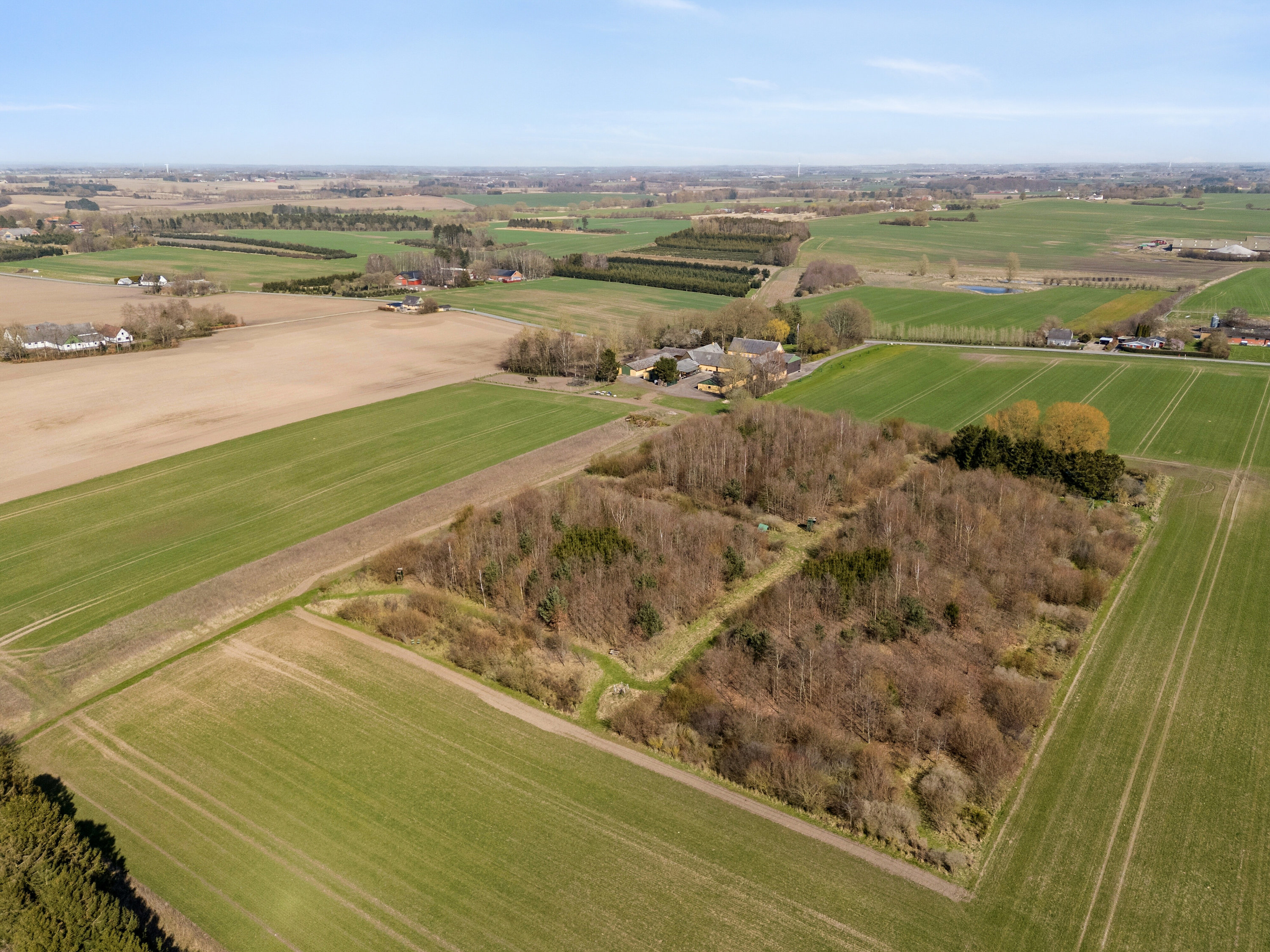 Fremhævet luftfoto billede i fuldskærmstilstand. Billede af Råsøvej 11, Tybjerg, 4160 Herlufmagle