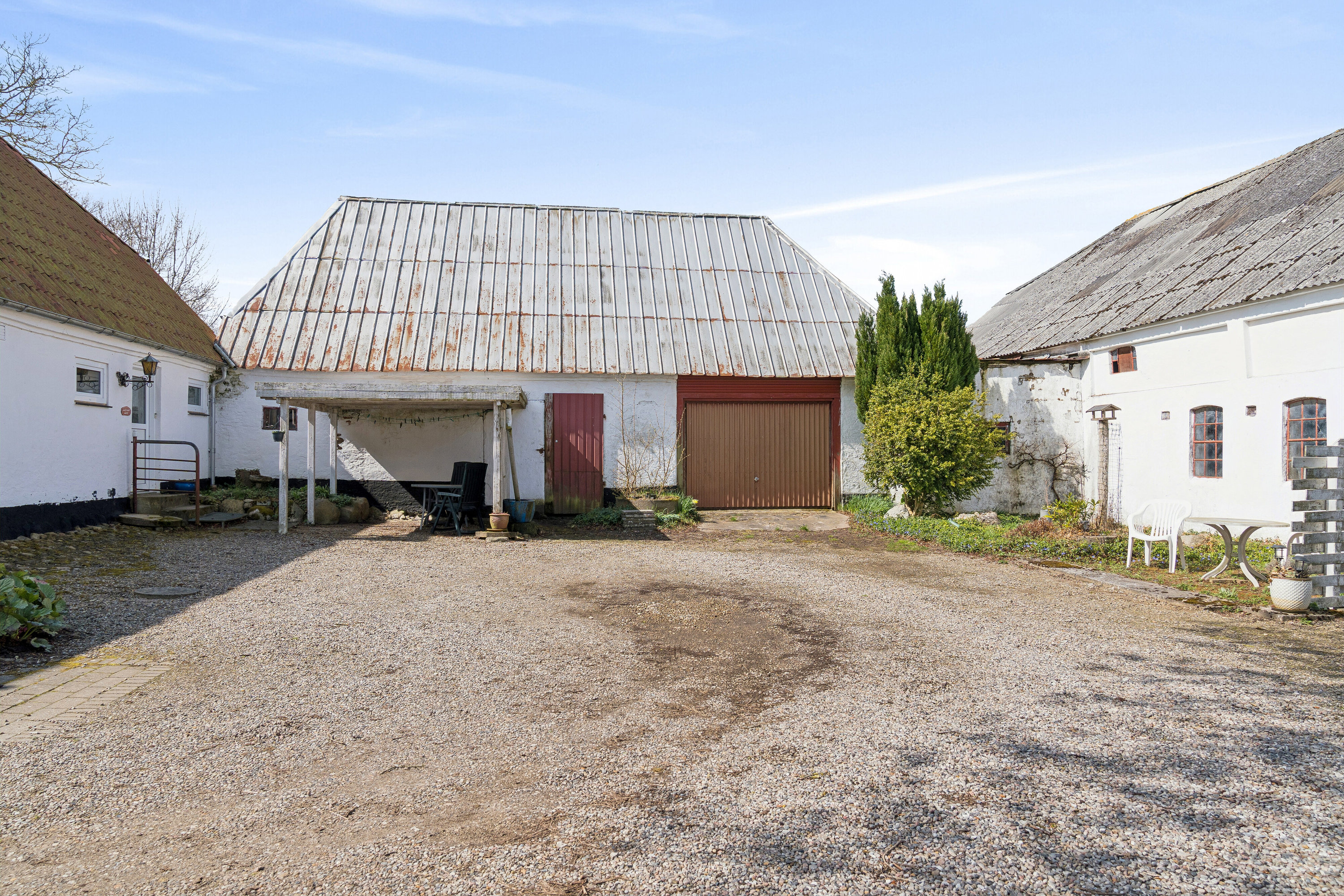 Fremhævet set fra gårdsplads billede i fuldskærmstilstand. Billede af Ødis Kroge Vej 19, Ødis, 6580 Vamdrup