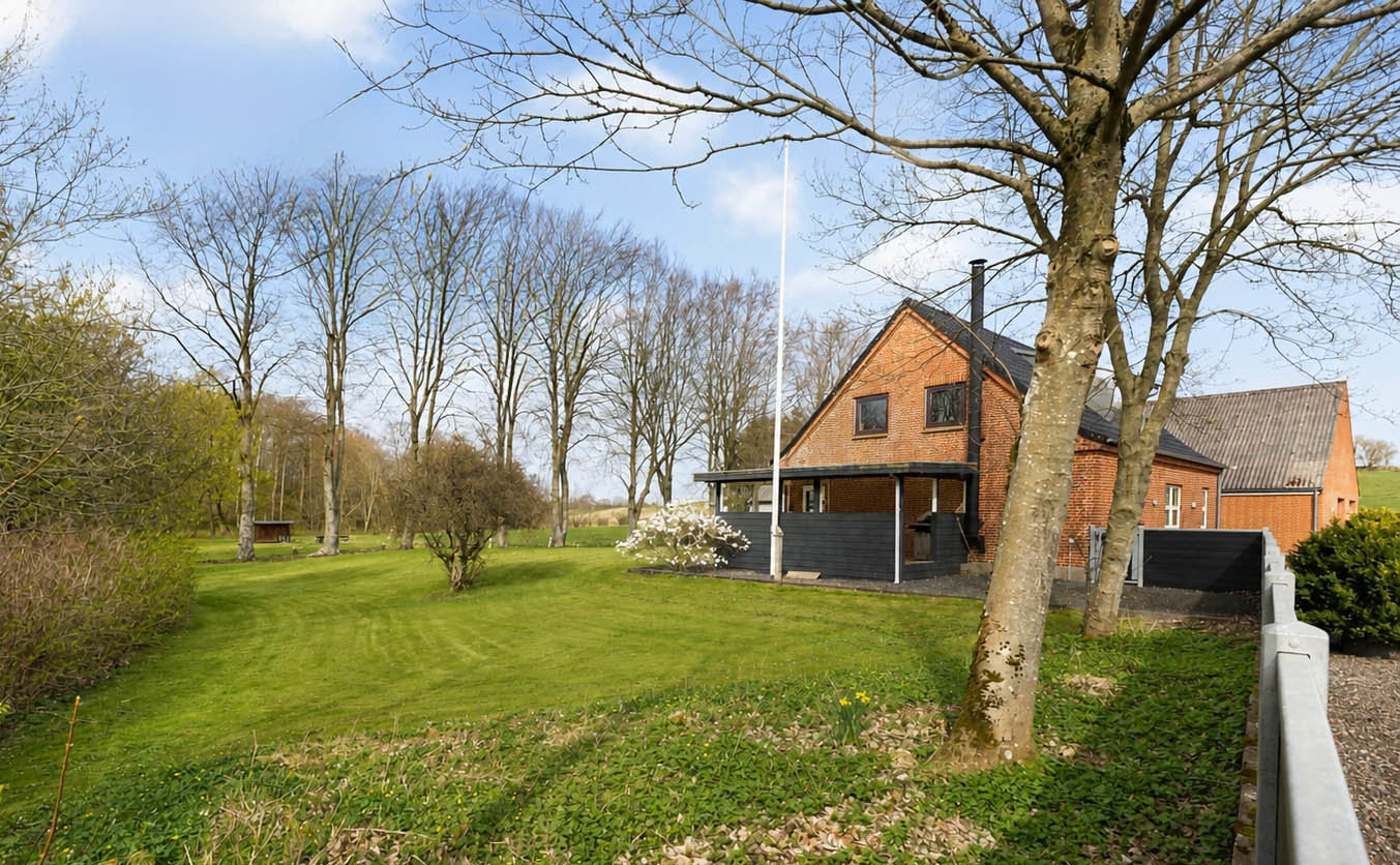 Fremhævet  billede i fuldskærmstilstand. Billede af Lindeborgvej 15, 7560 Hjerm